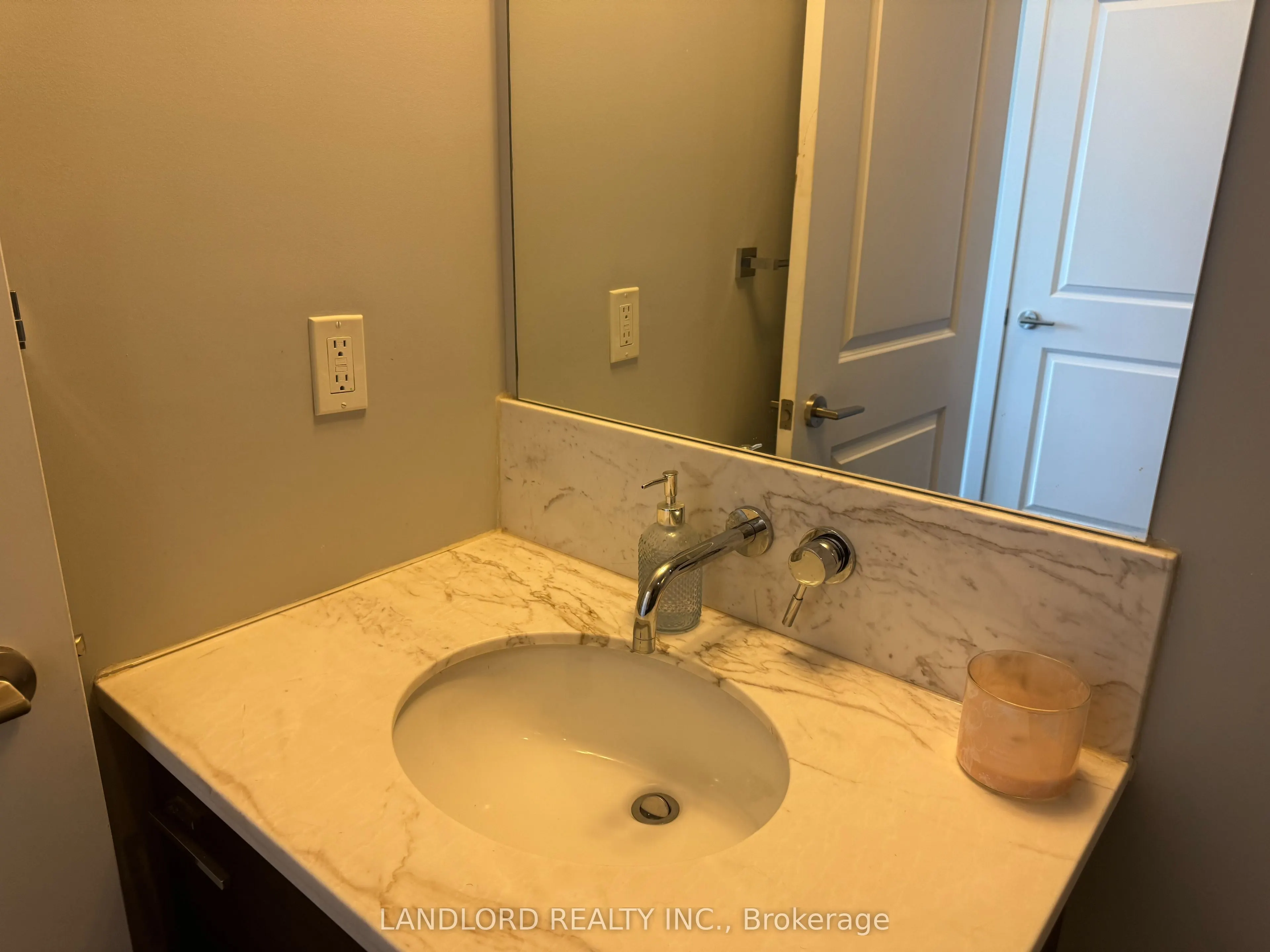 33 Shore Breeze Drive, #2304