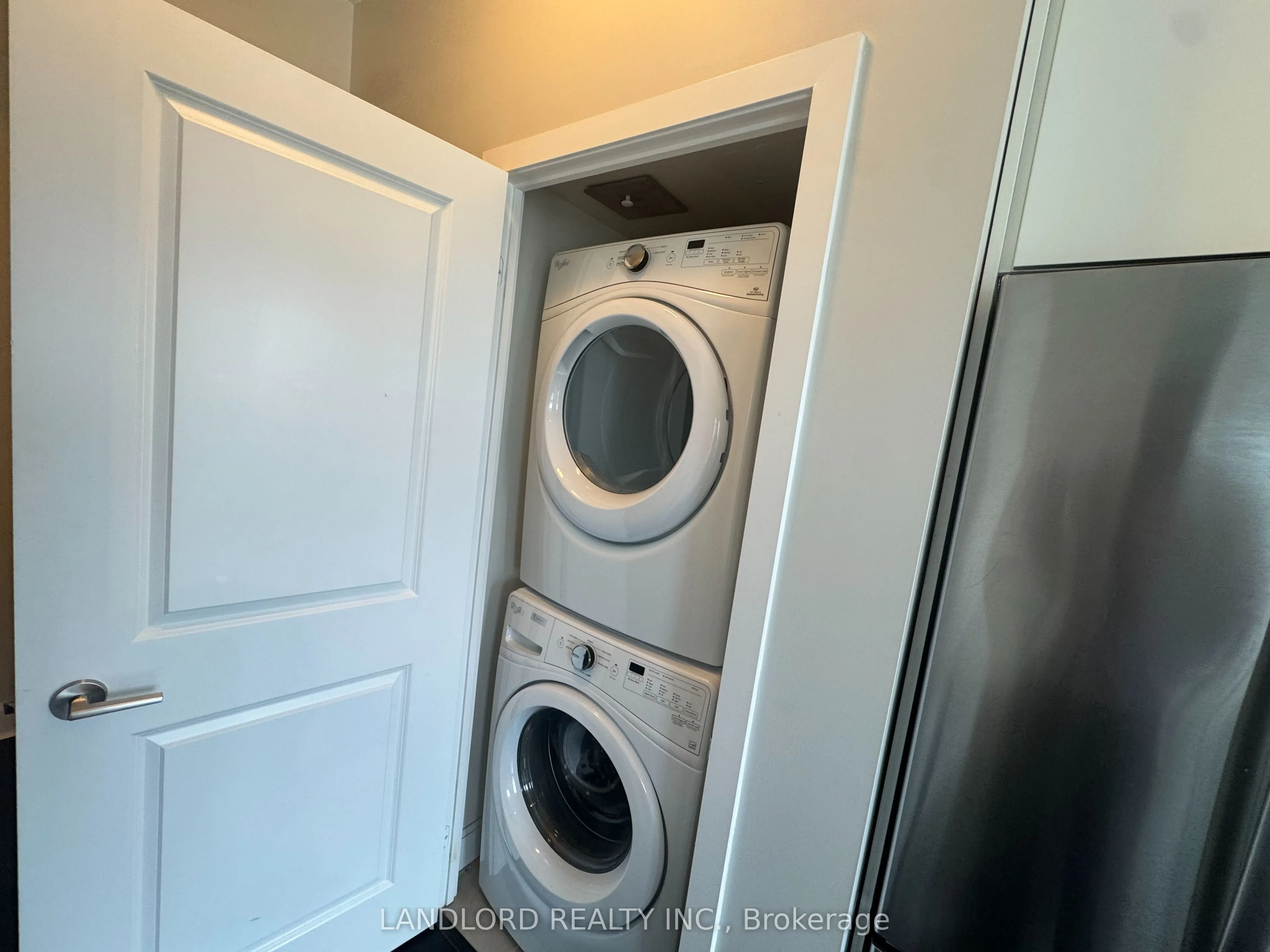 33 Shore Breeze Drive, #2304