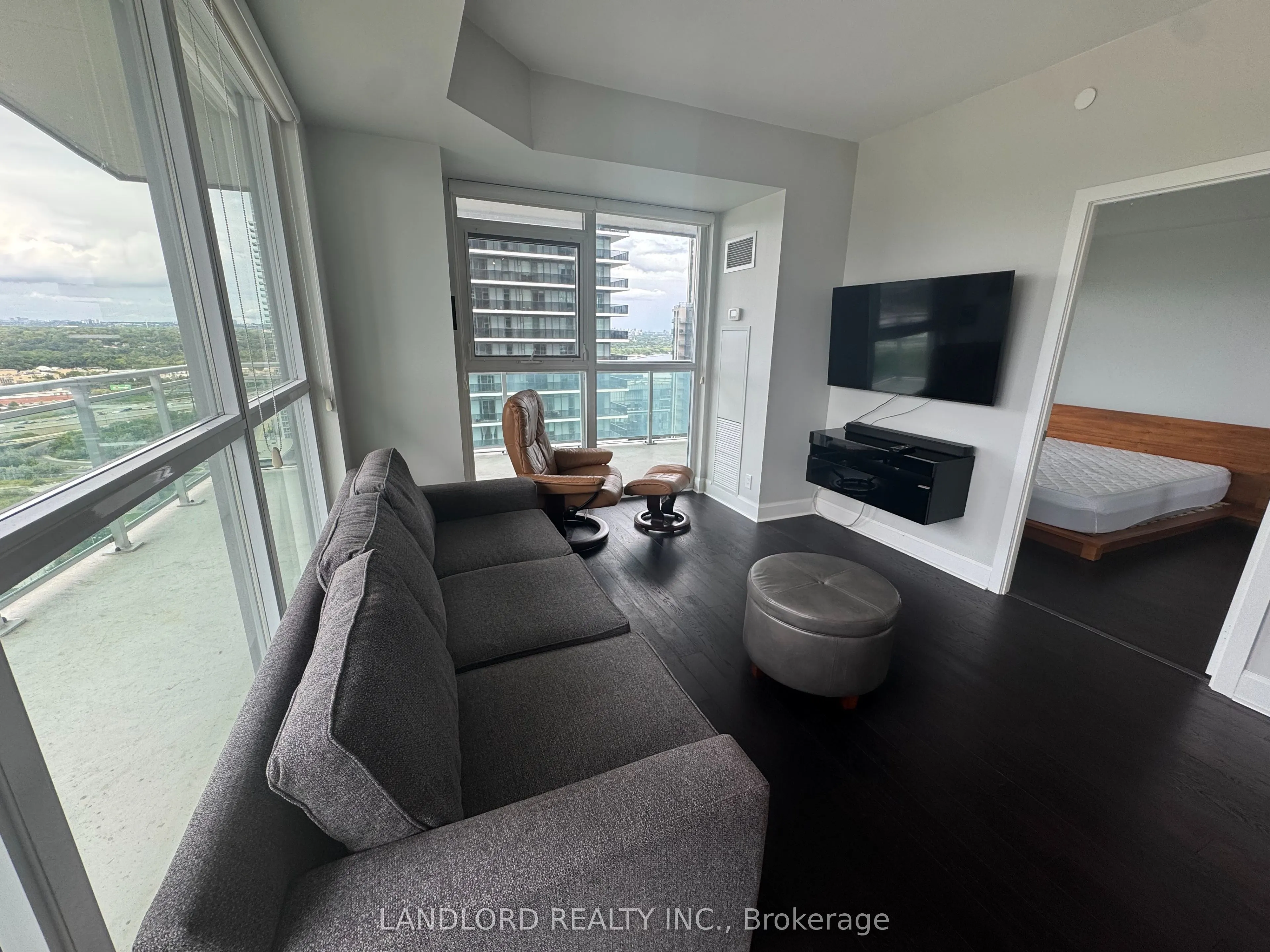 33 Shore Breeze Drive, #2304
