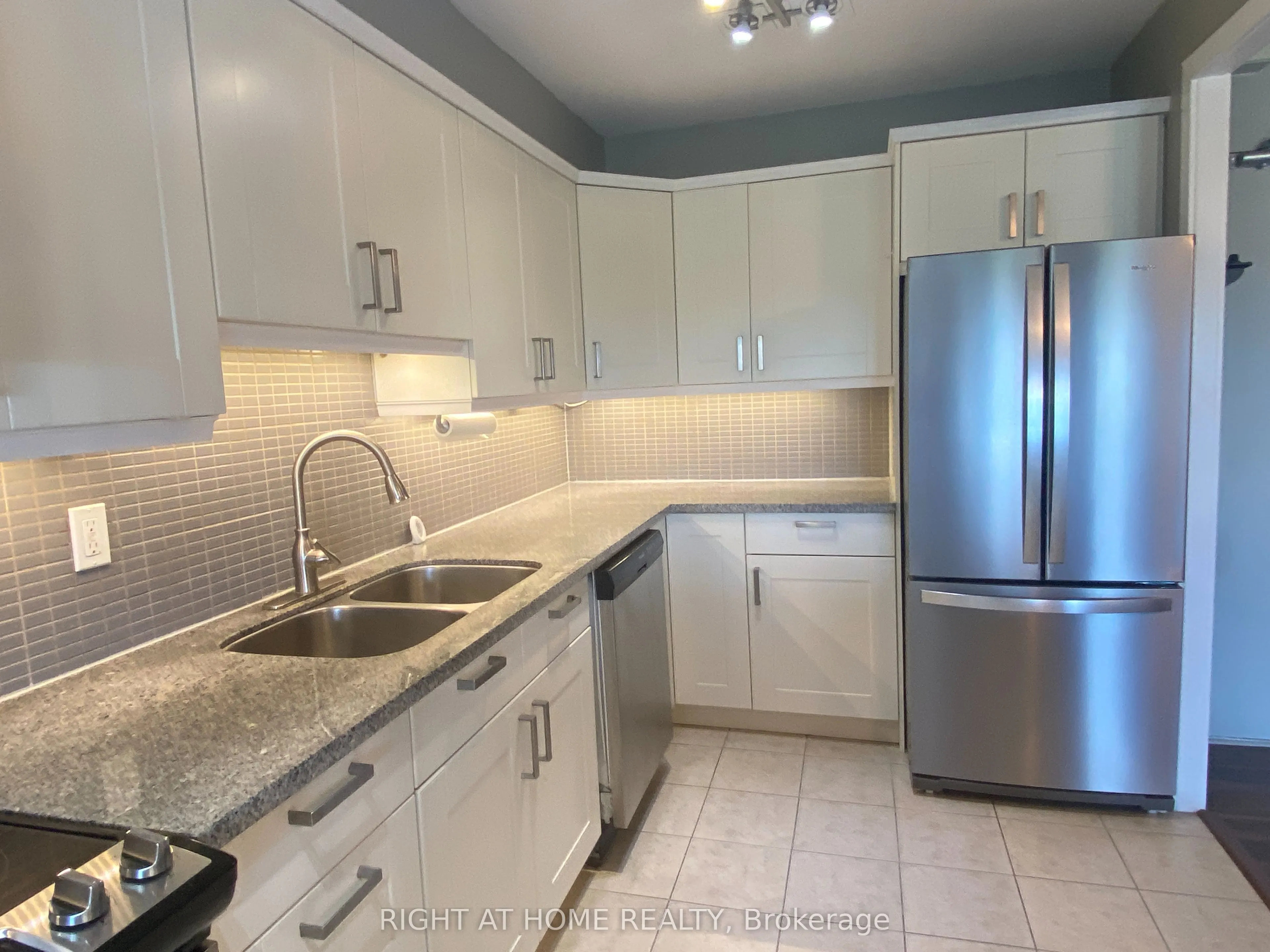 240 Scarlett Road, #1304