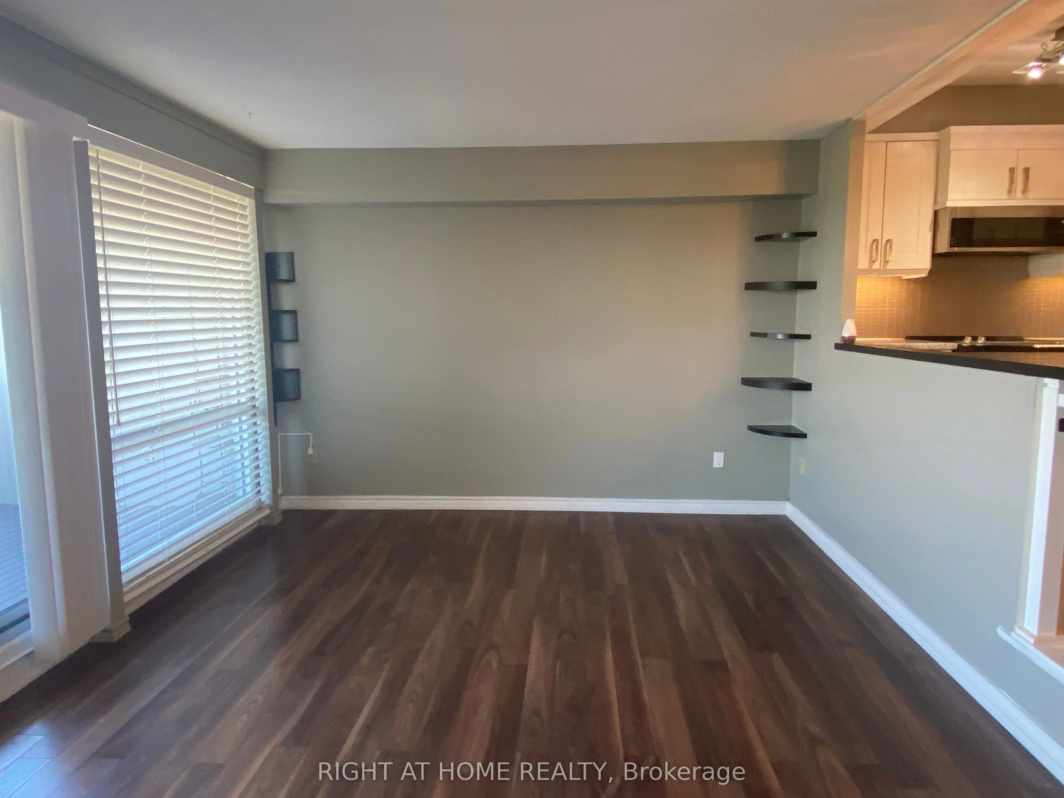 240 Scarlett Road, #1304