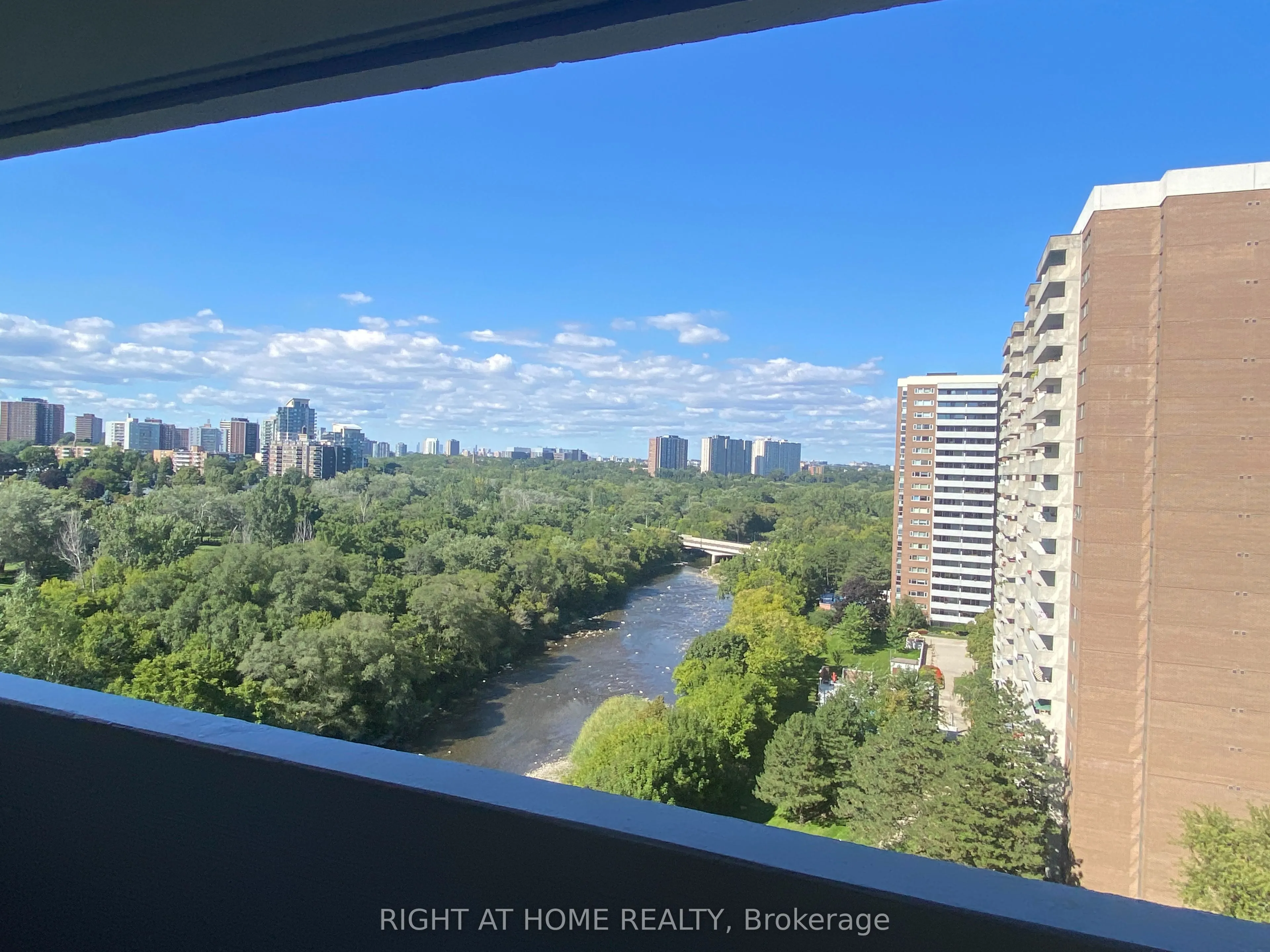 240 Scarlett Road, #1304