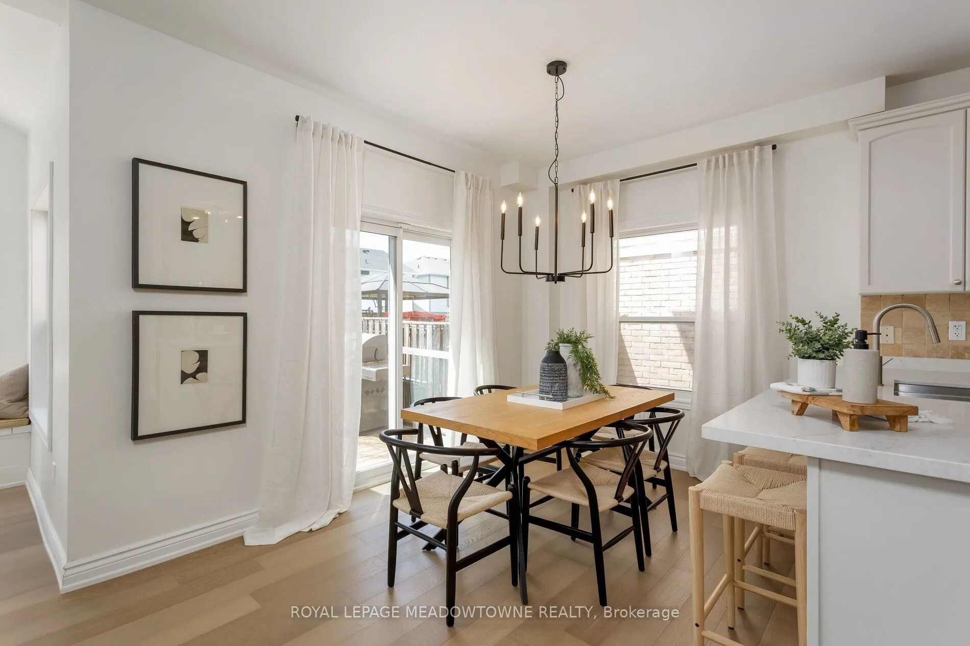 1083 Easterbrook Crescent