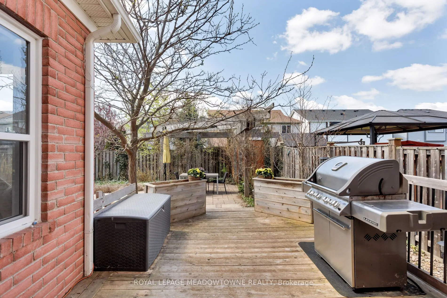 1083 Easterbrook Crescent
