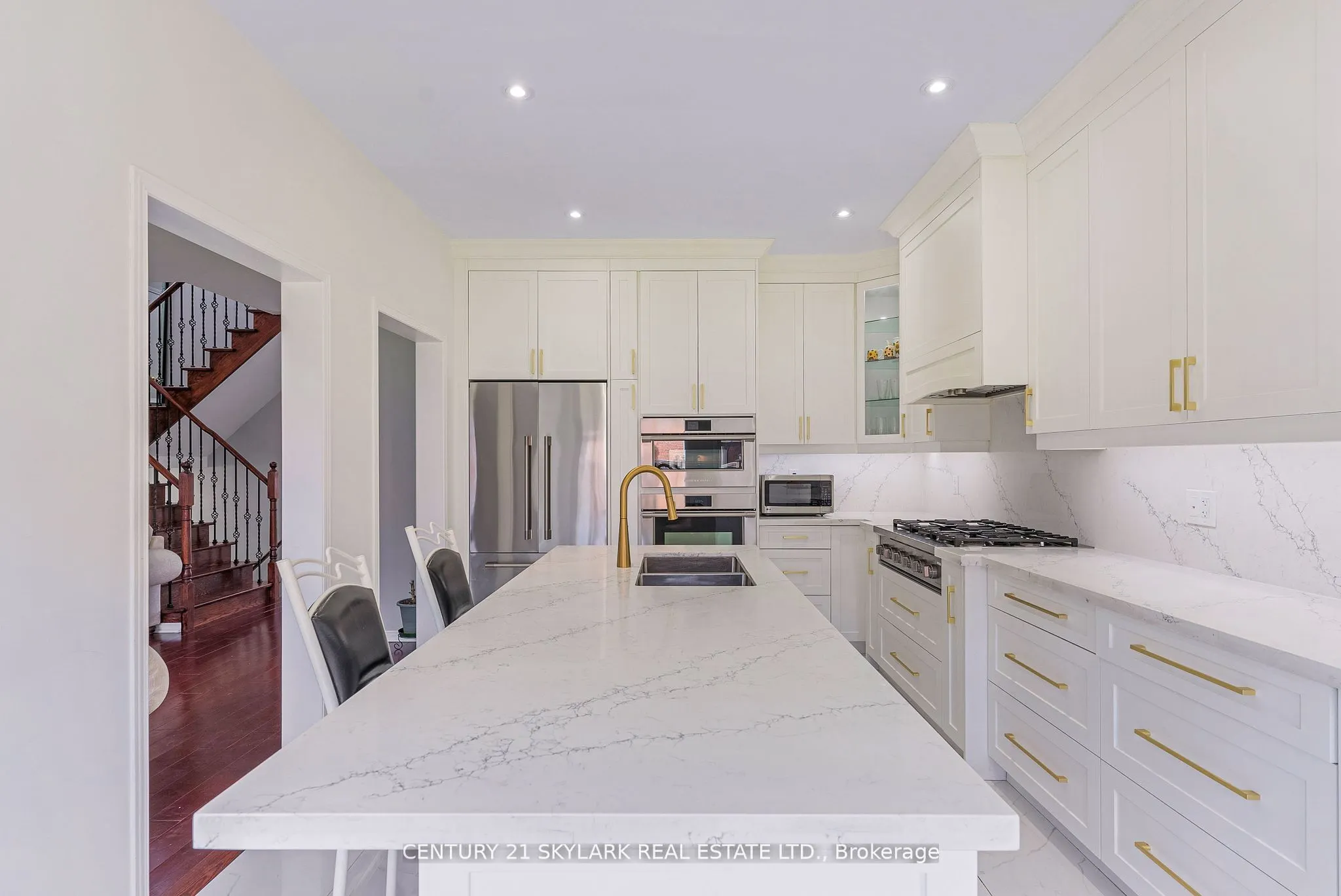 13 Ledgerock Road
