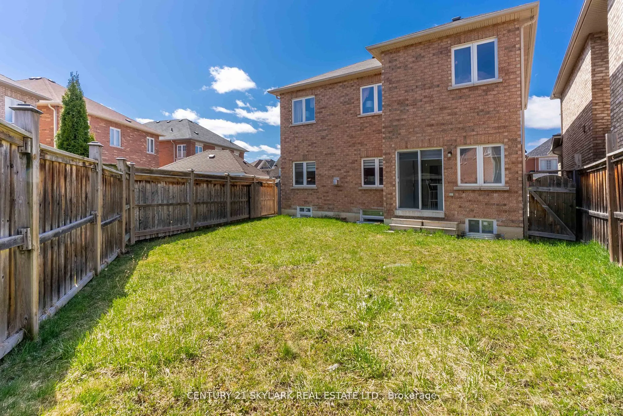 13 Ledgerock Road