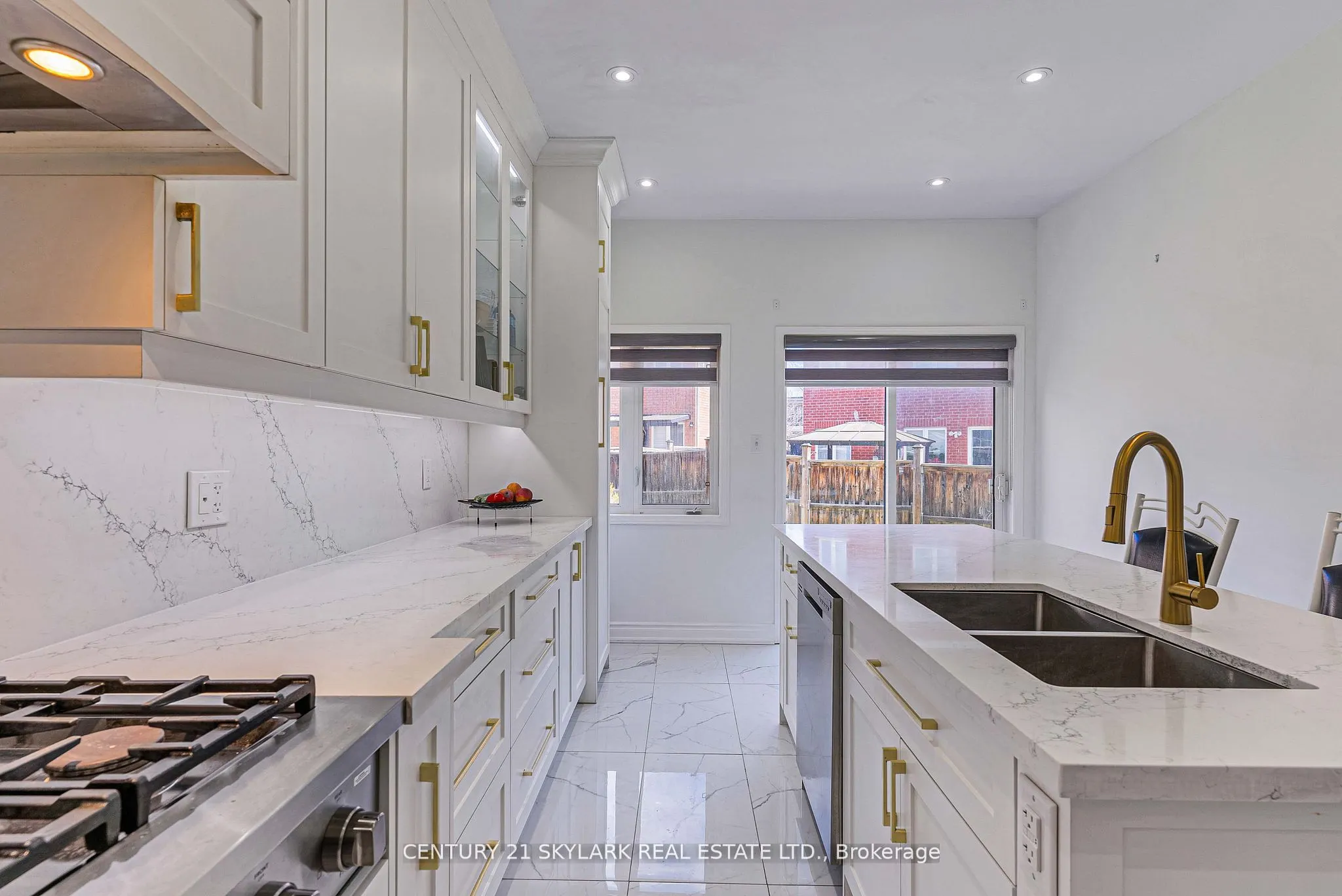 13 Ledgerock Road