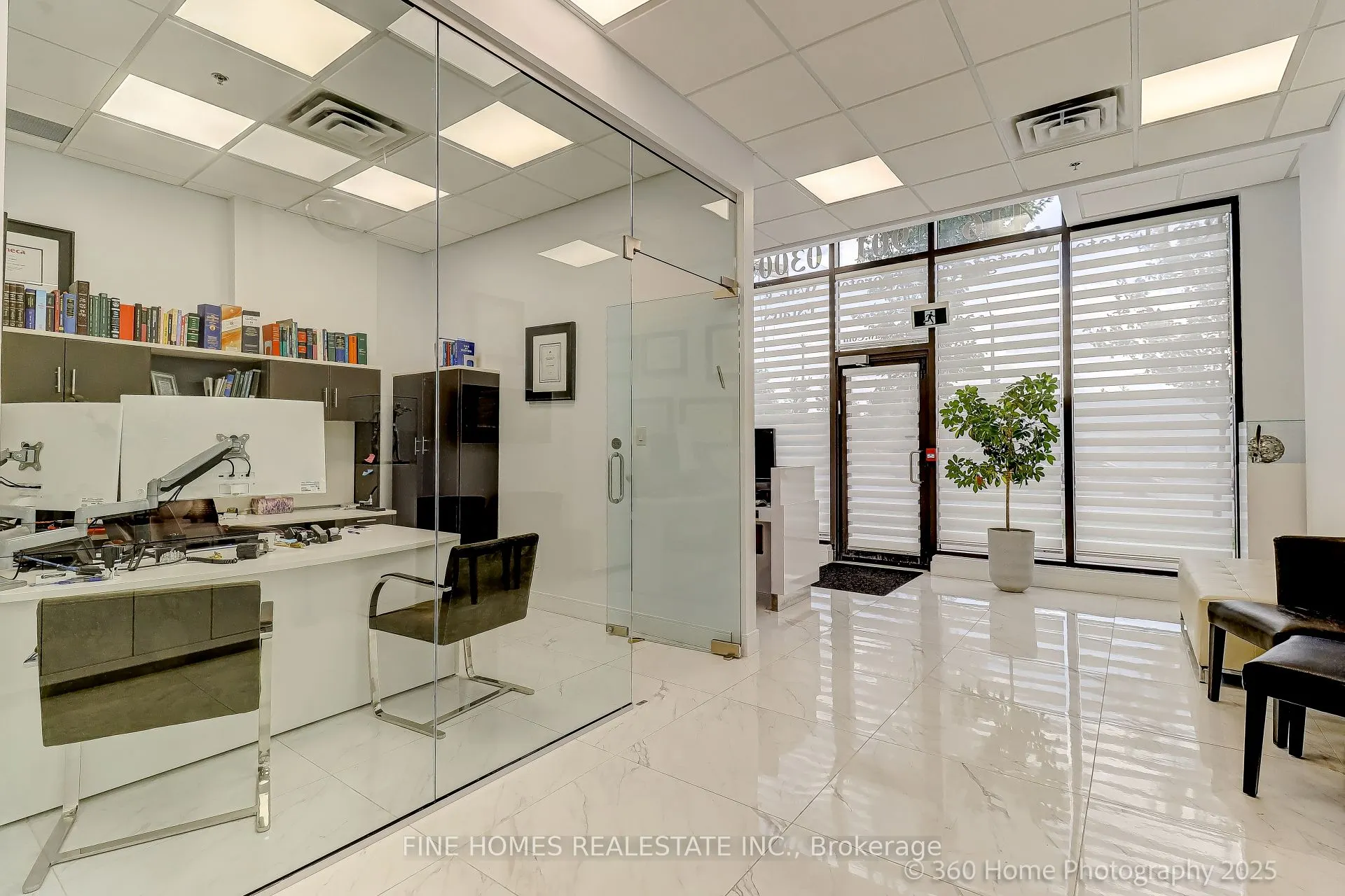 1 De Boers Drive