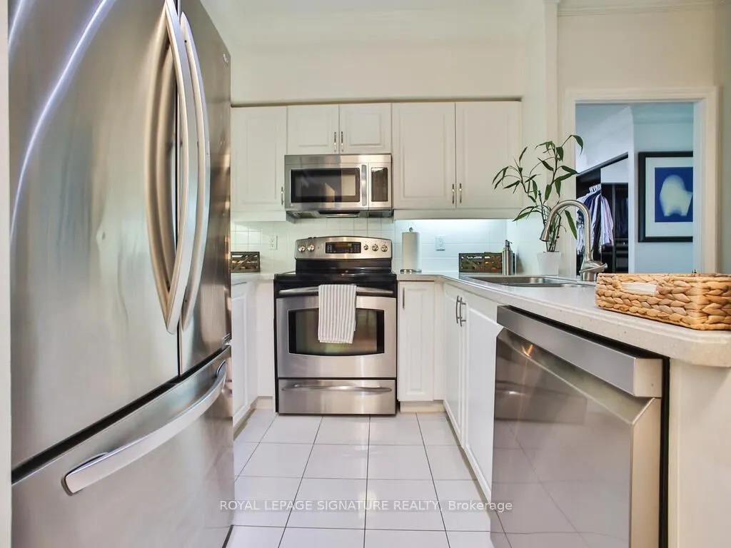 2111 Lake Shore Boulevard, #719