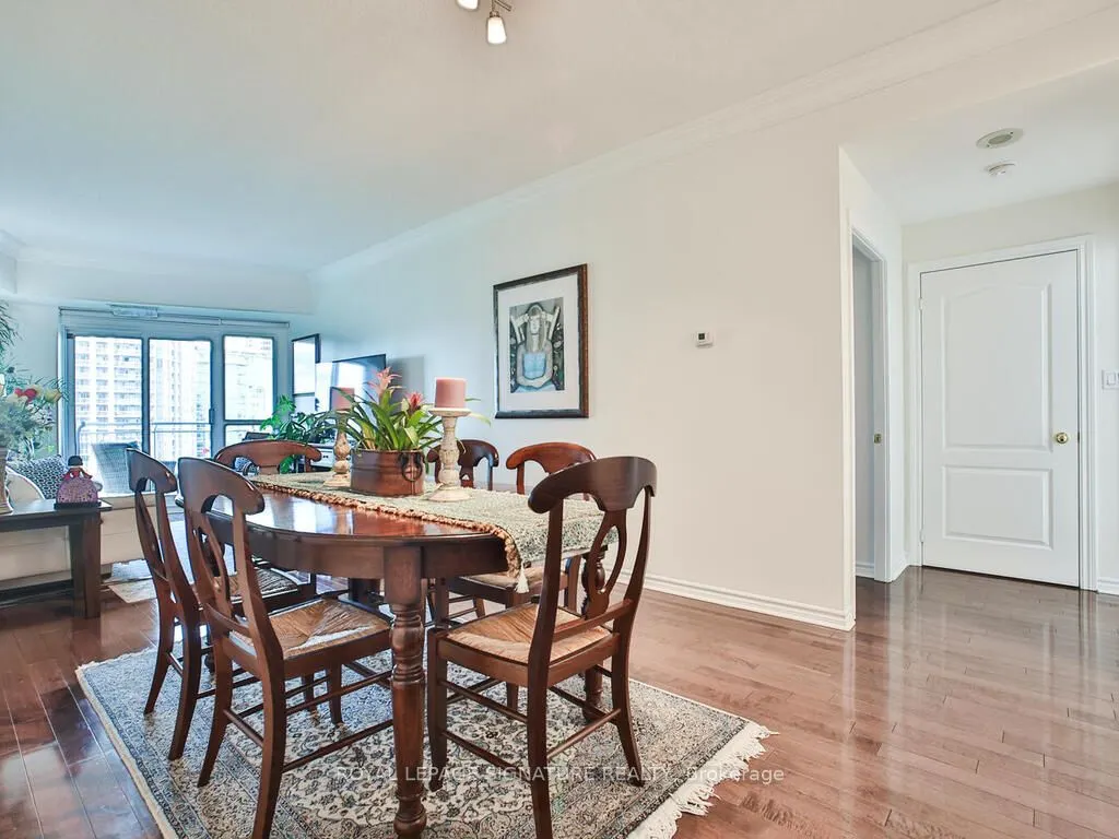 2111 Lake Shore Boulevard, #719