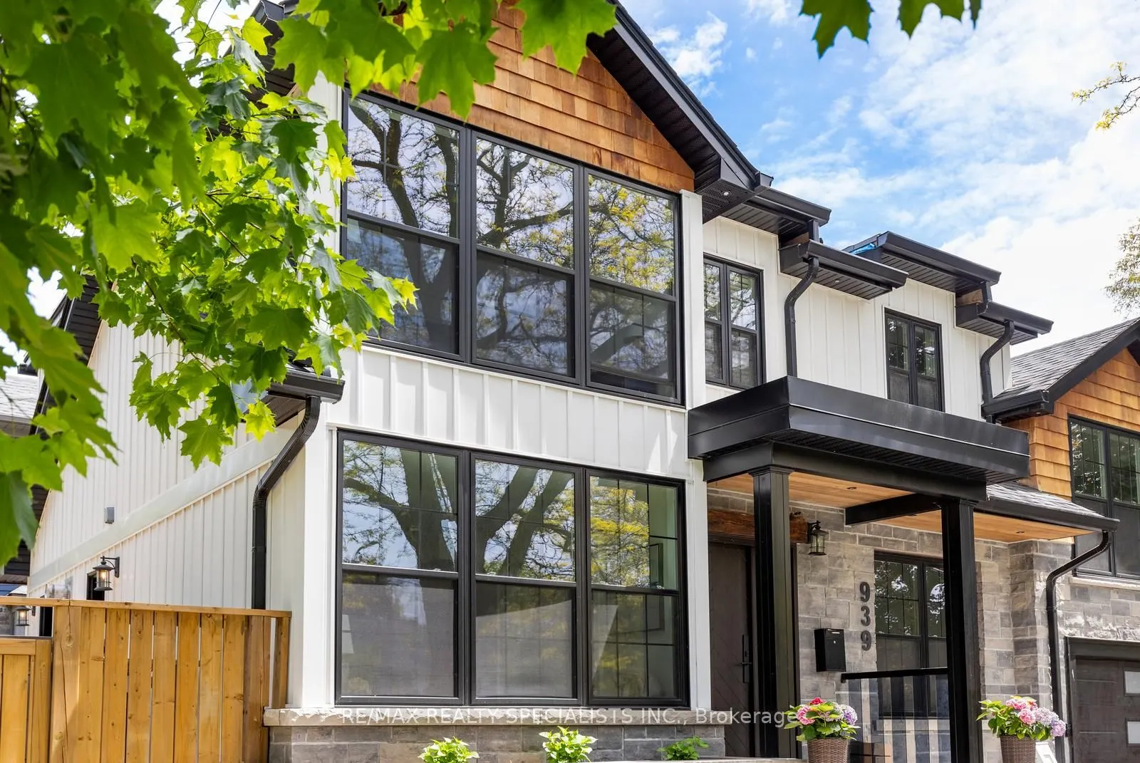 939 TEAL Drive