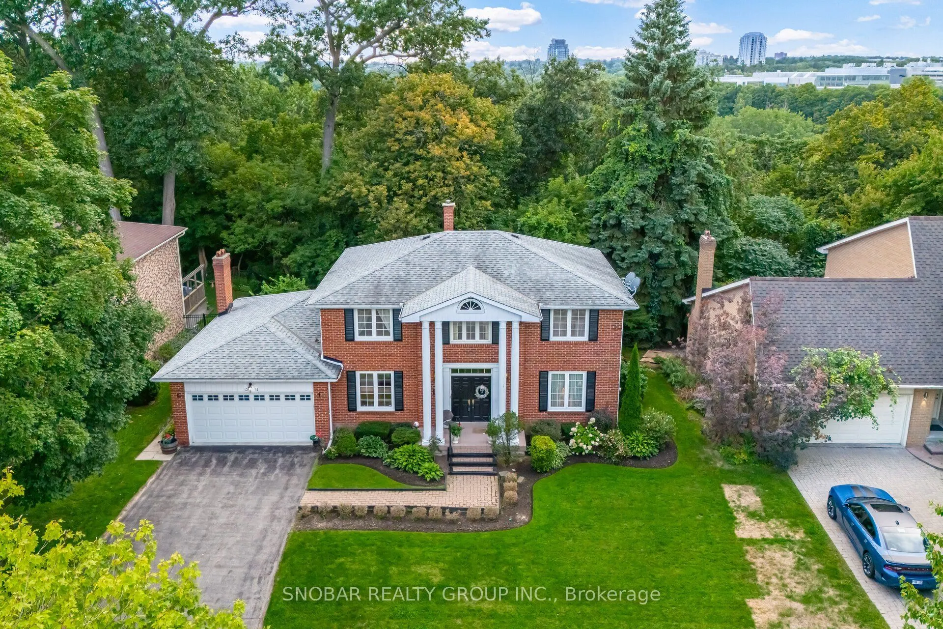 1511 Ballyclare Drive