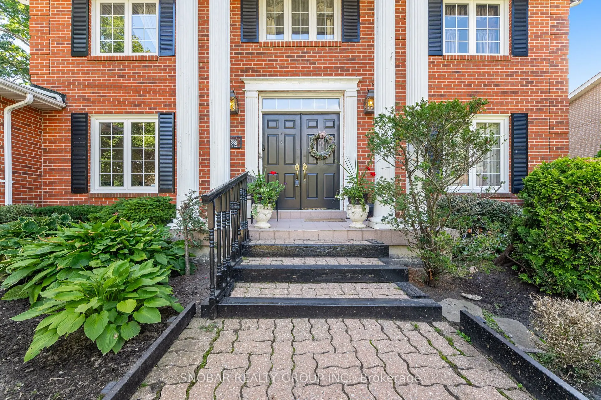 1511 Ballyclare Drive