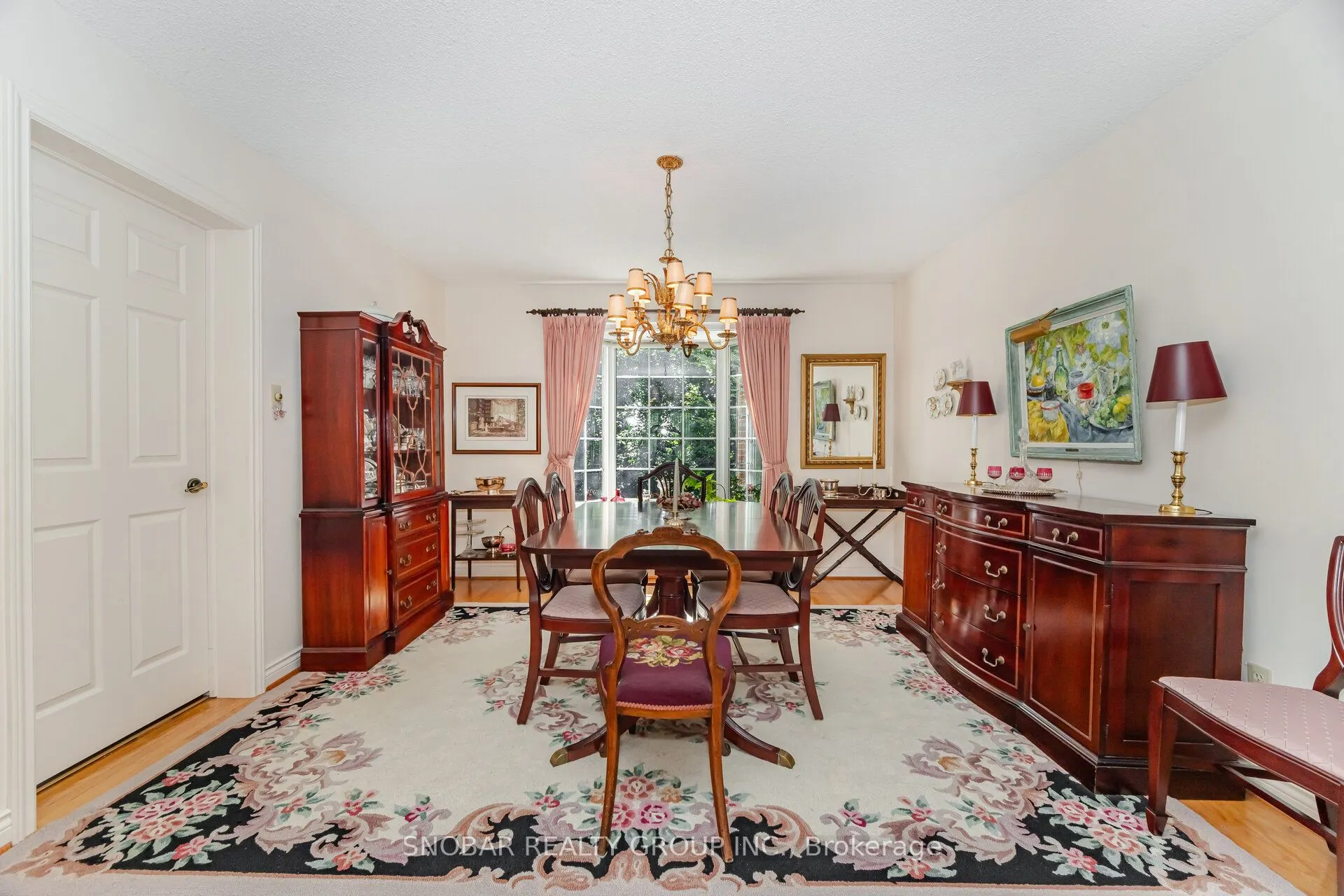 1511 Ballyclare Drive