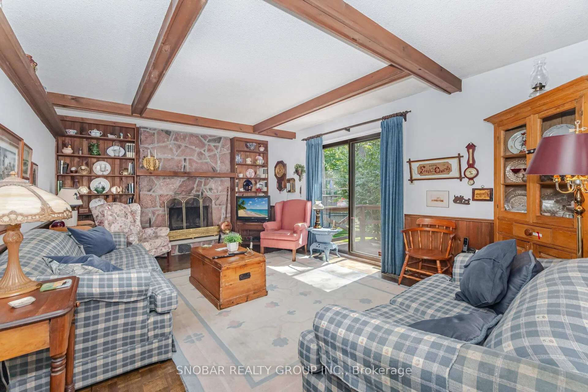 1511 Ballyclare Drive