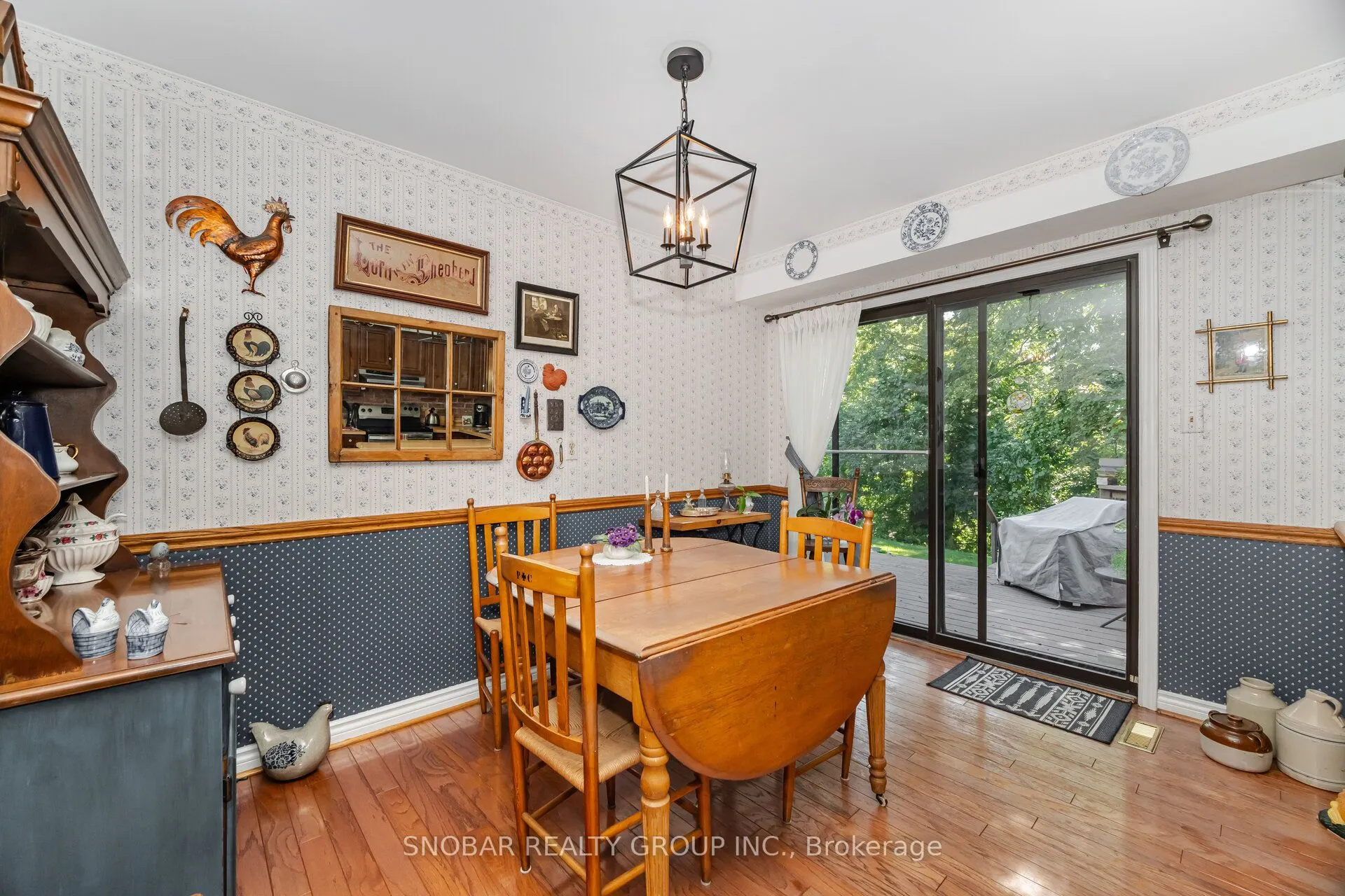 1511 Ballyclare Drive