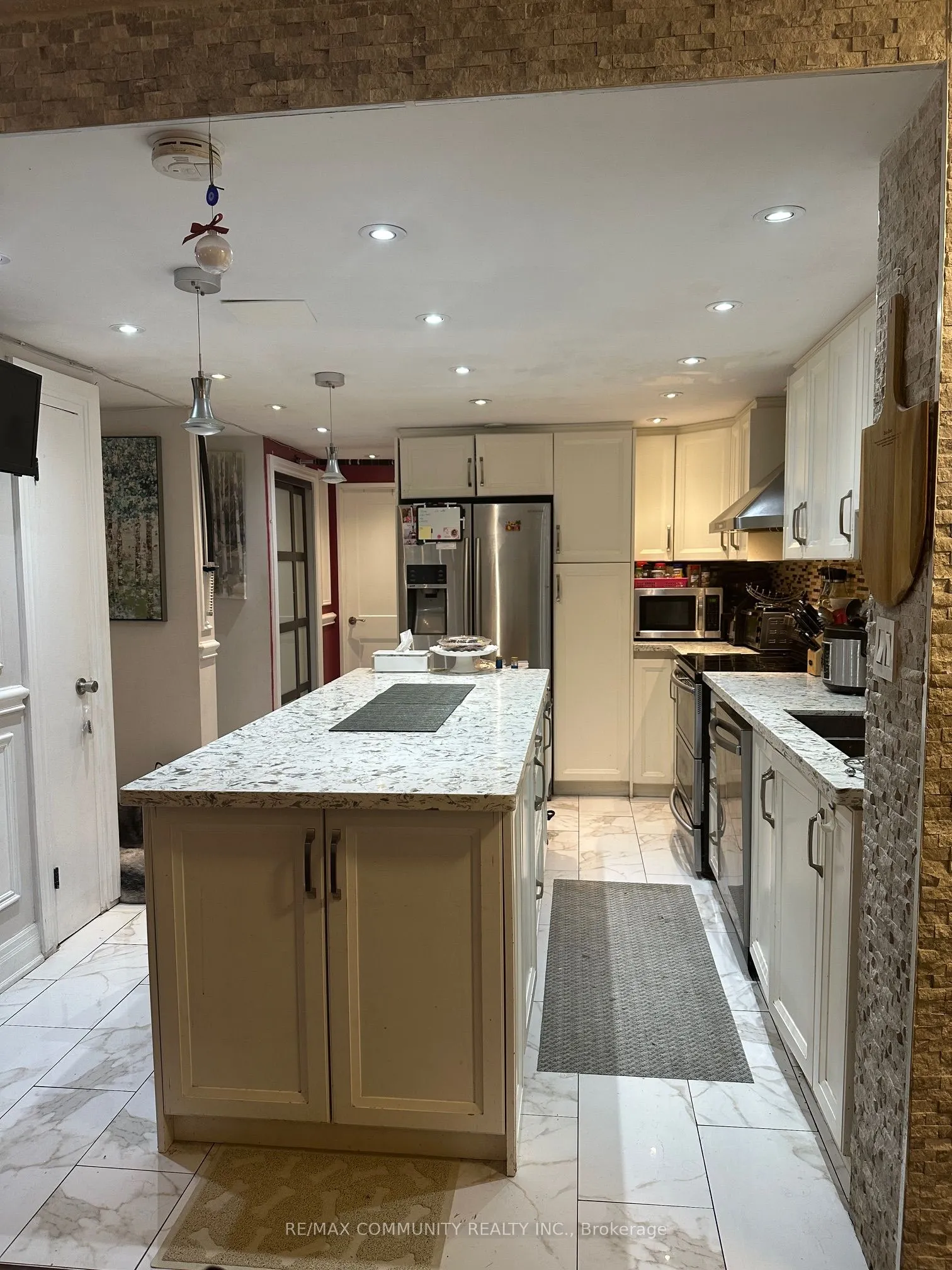 370 Dixon Road, #1604