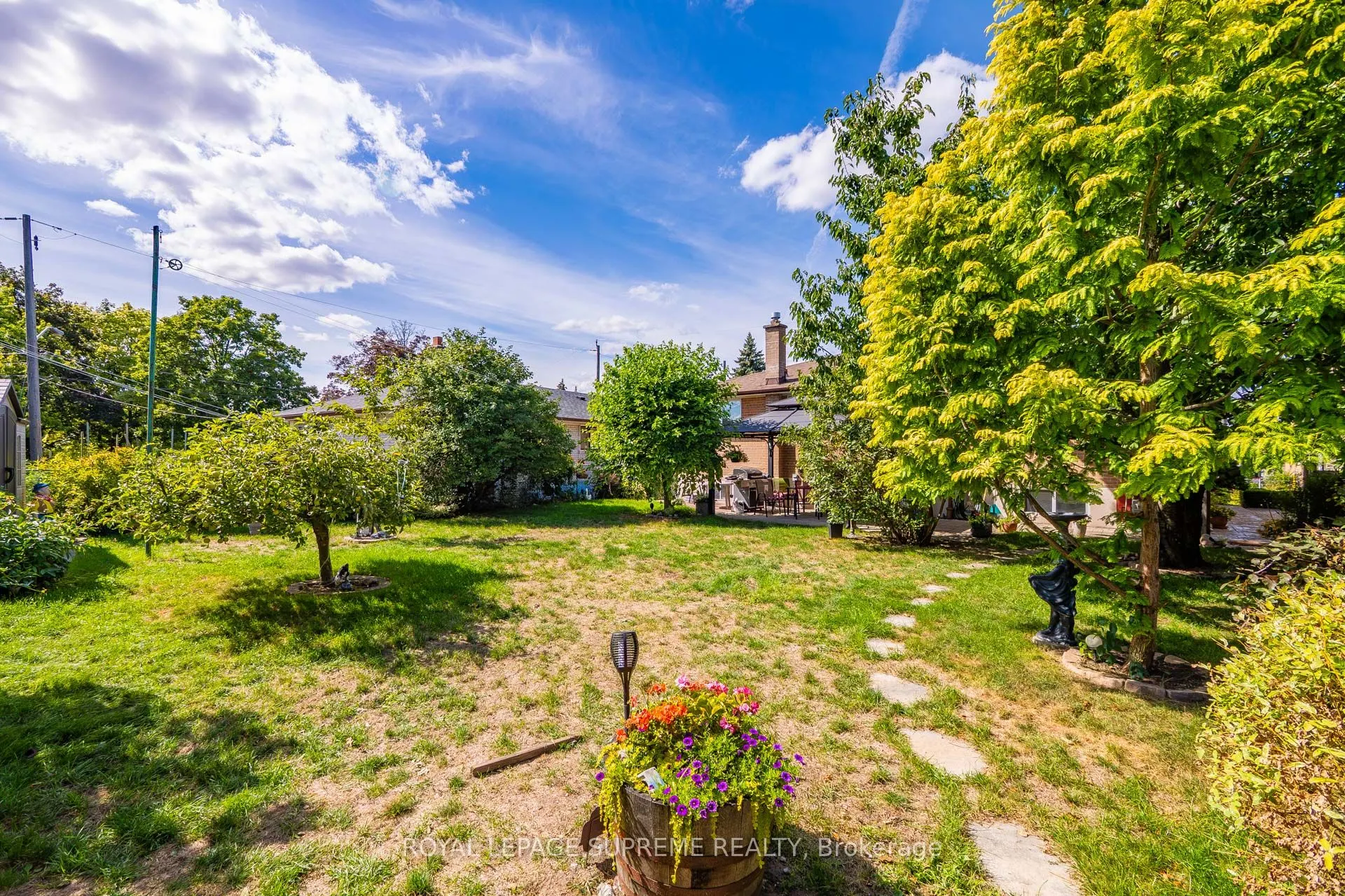 75 Windhill Crescent