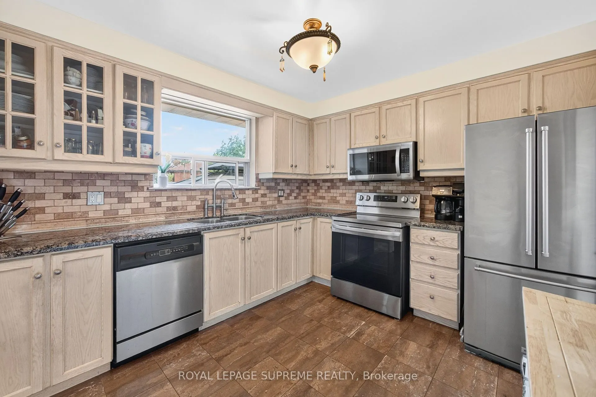 75 Windhill Crescent