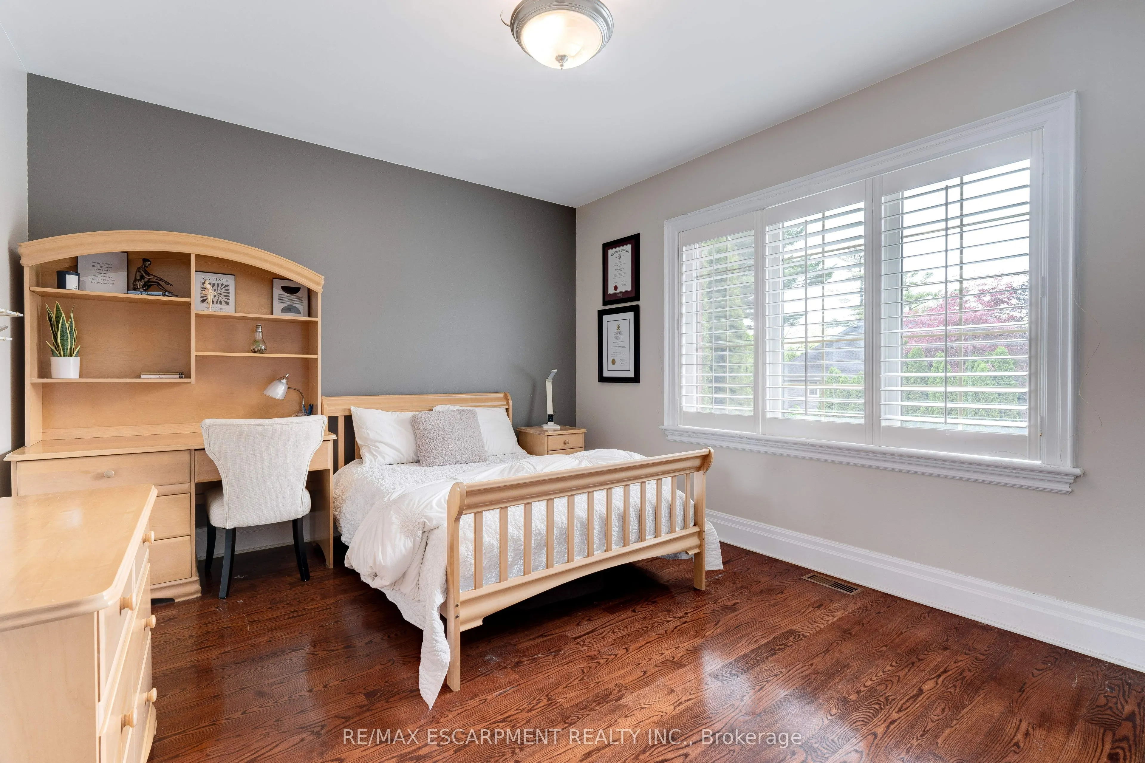 290 Shoreacres Road