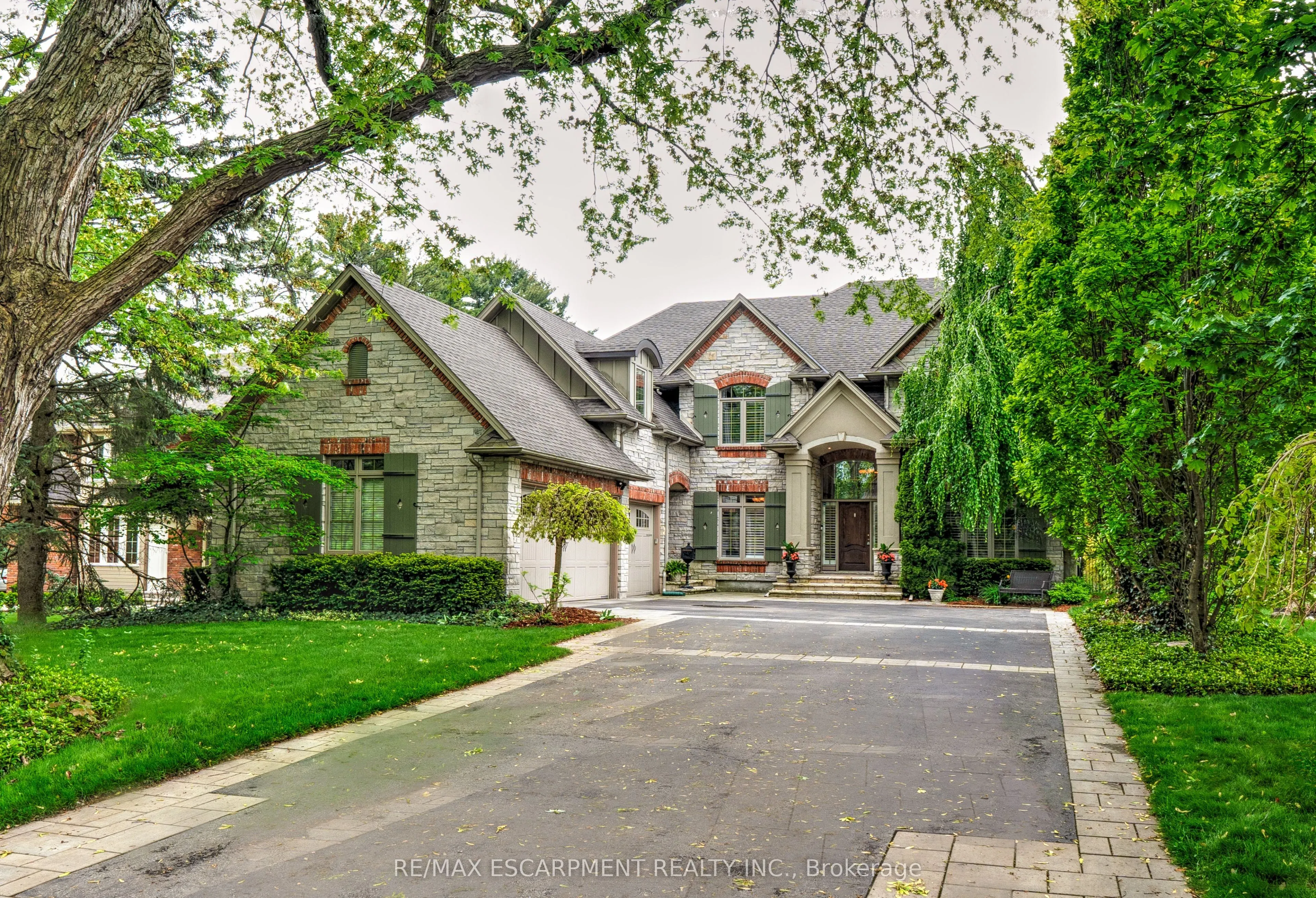 290 Shoreacres Road