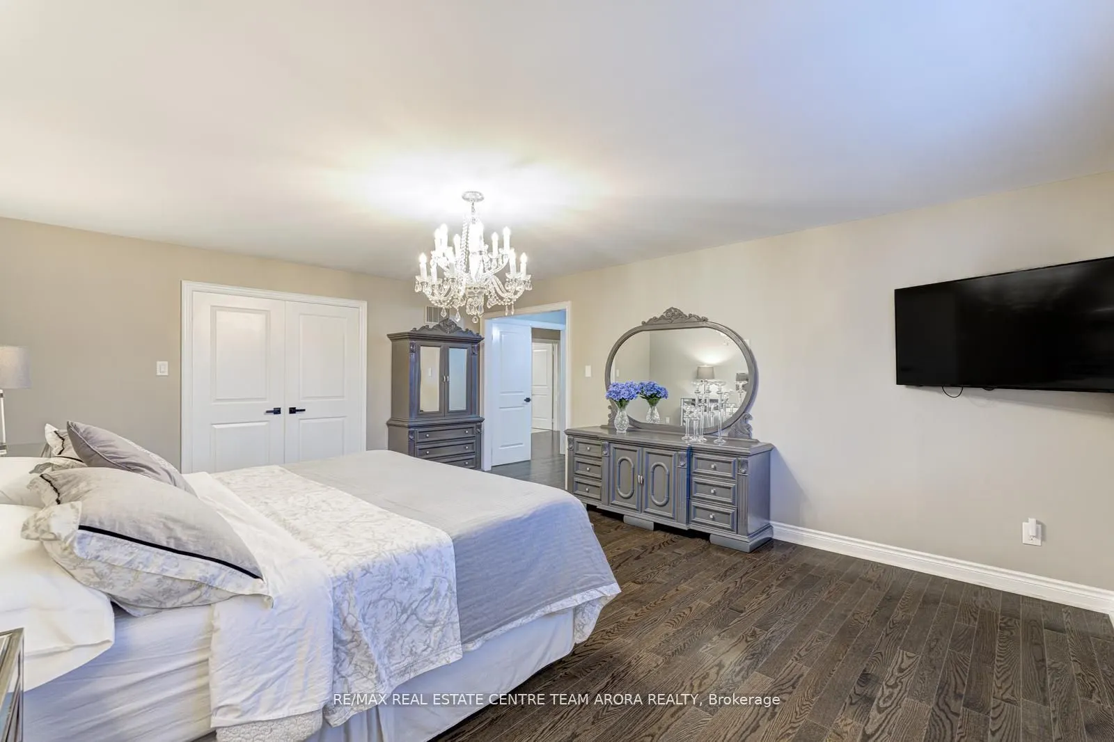 7 Oceans Pond Court