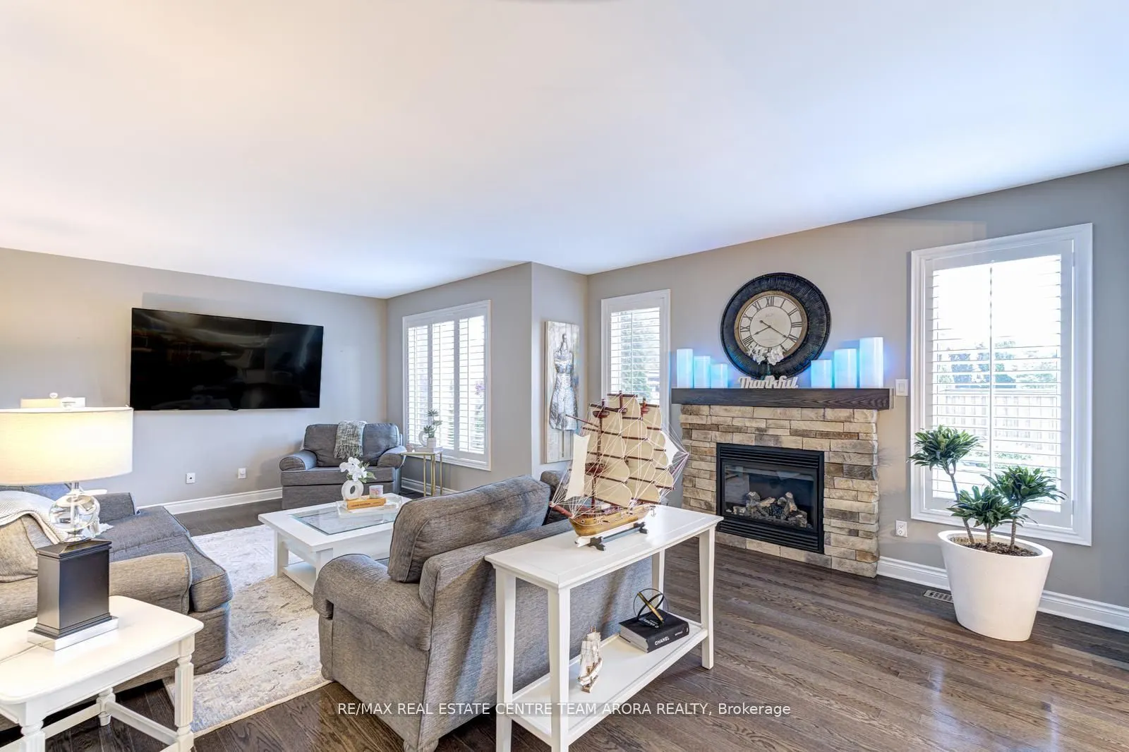 7 Oceans Pond Court