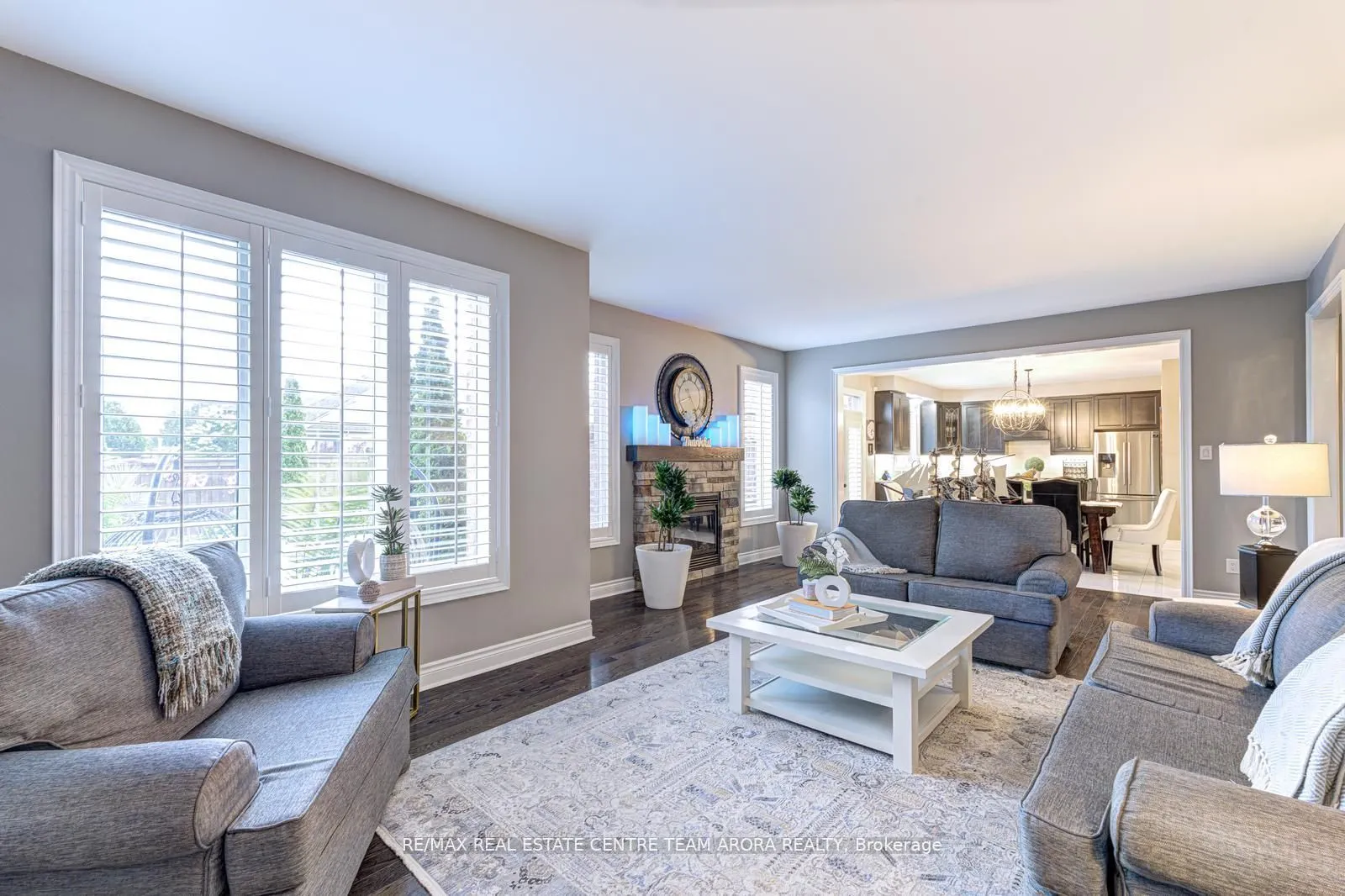 7 Oceans Pond Court