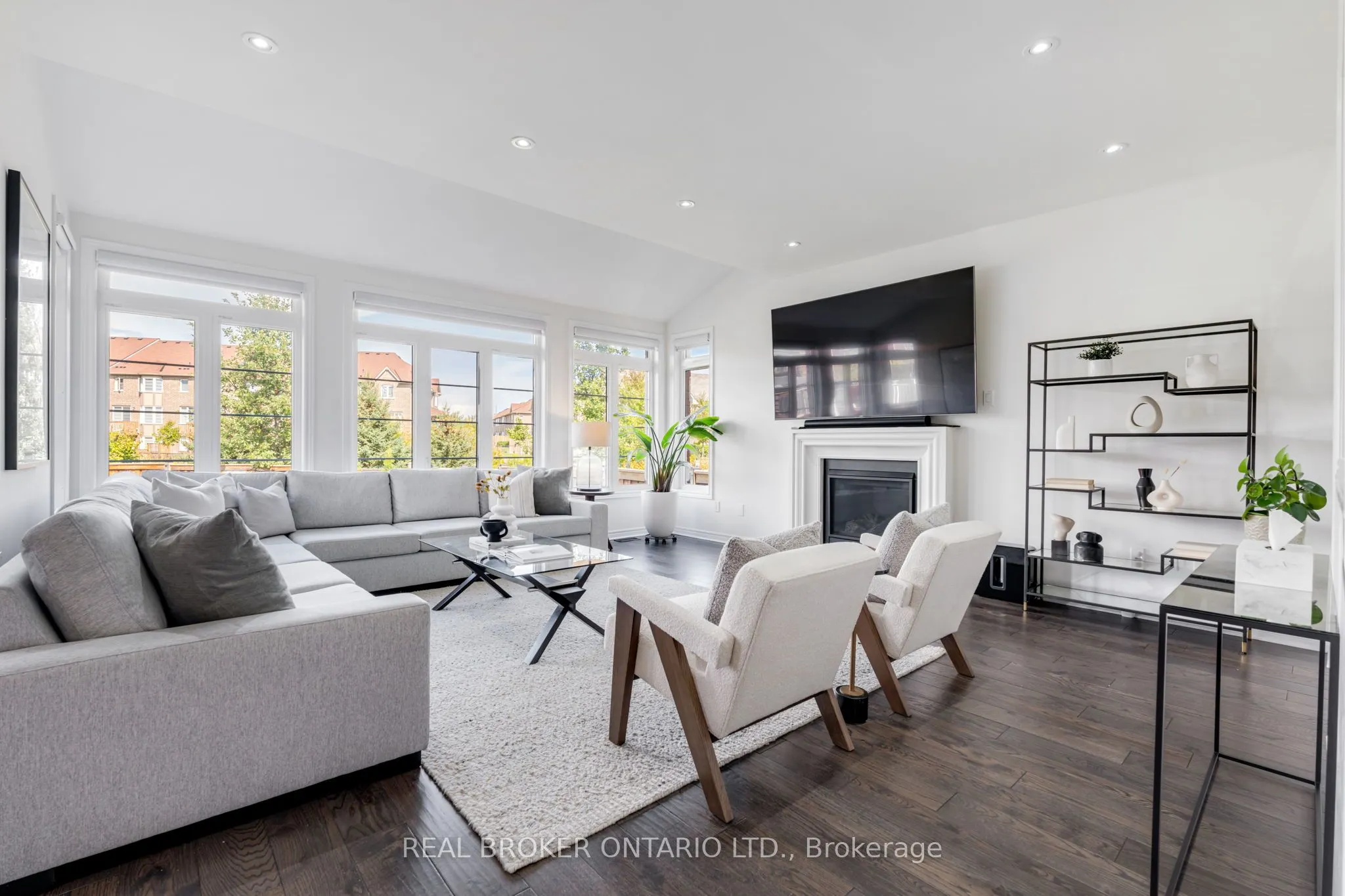 4 Mugford Crescent