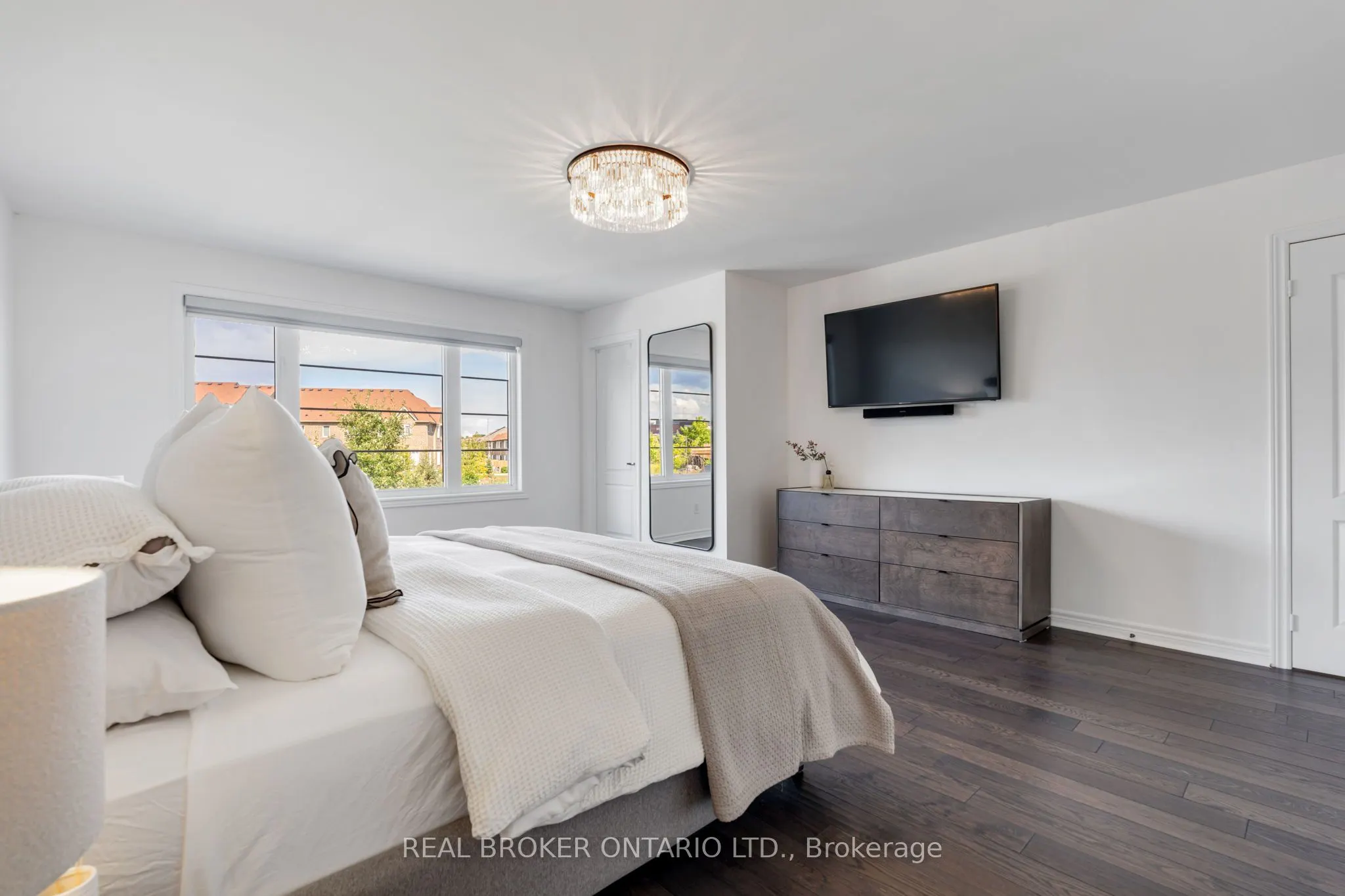 4 Mugford Crescent