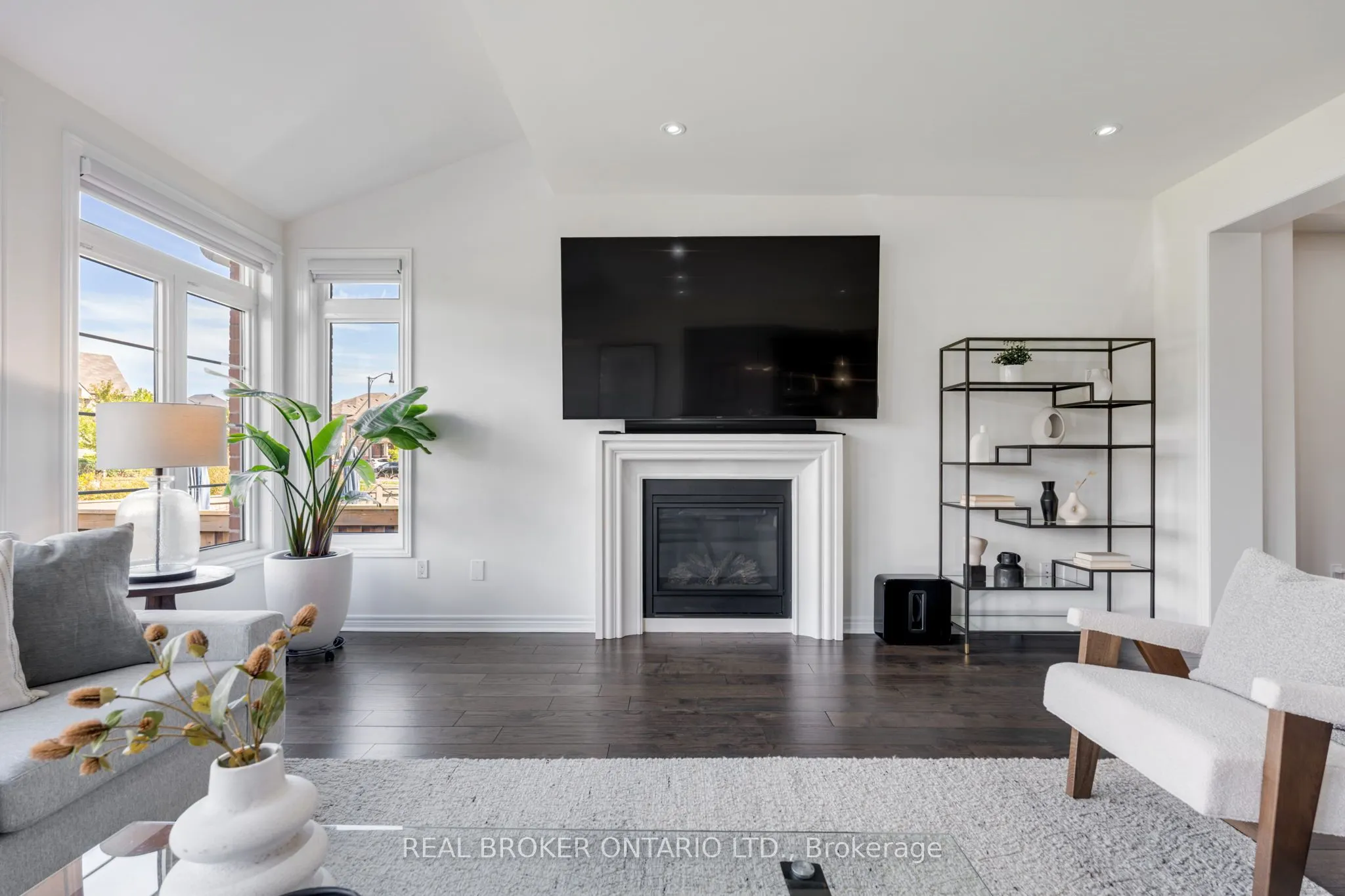 4 Mugford Crescent