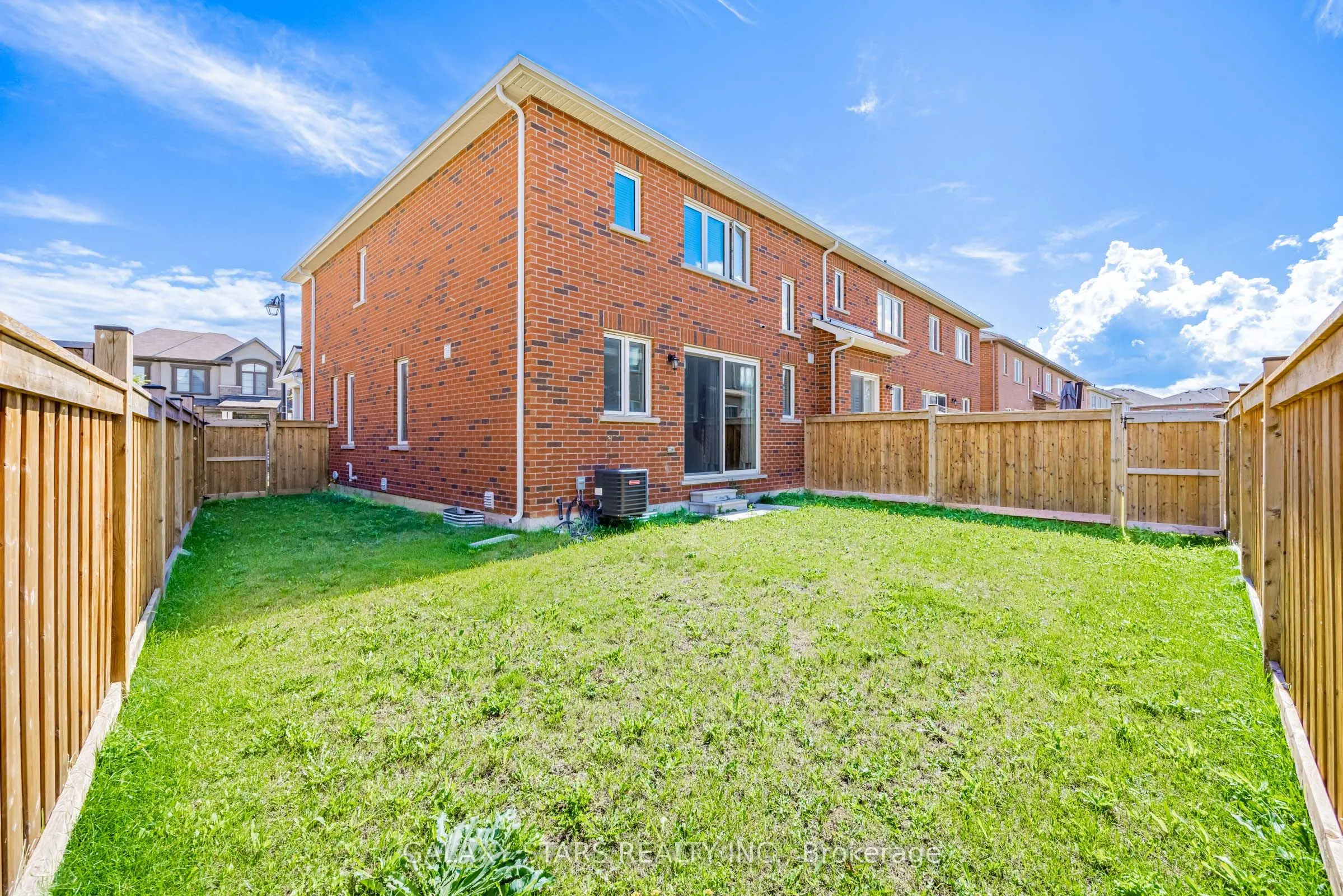 964 Cherry Court