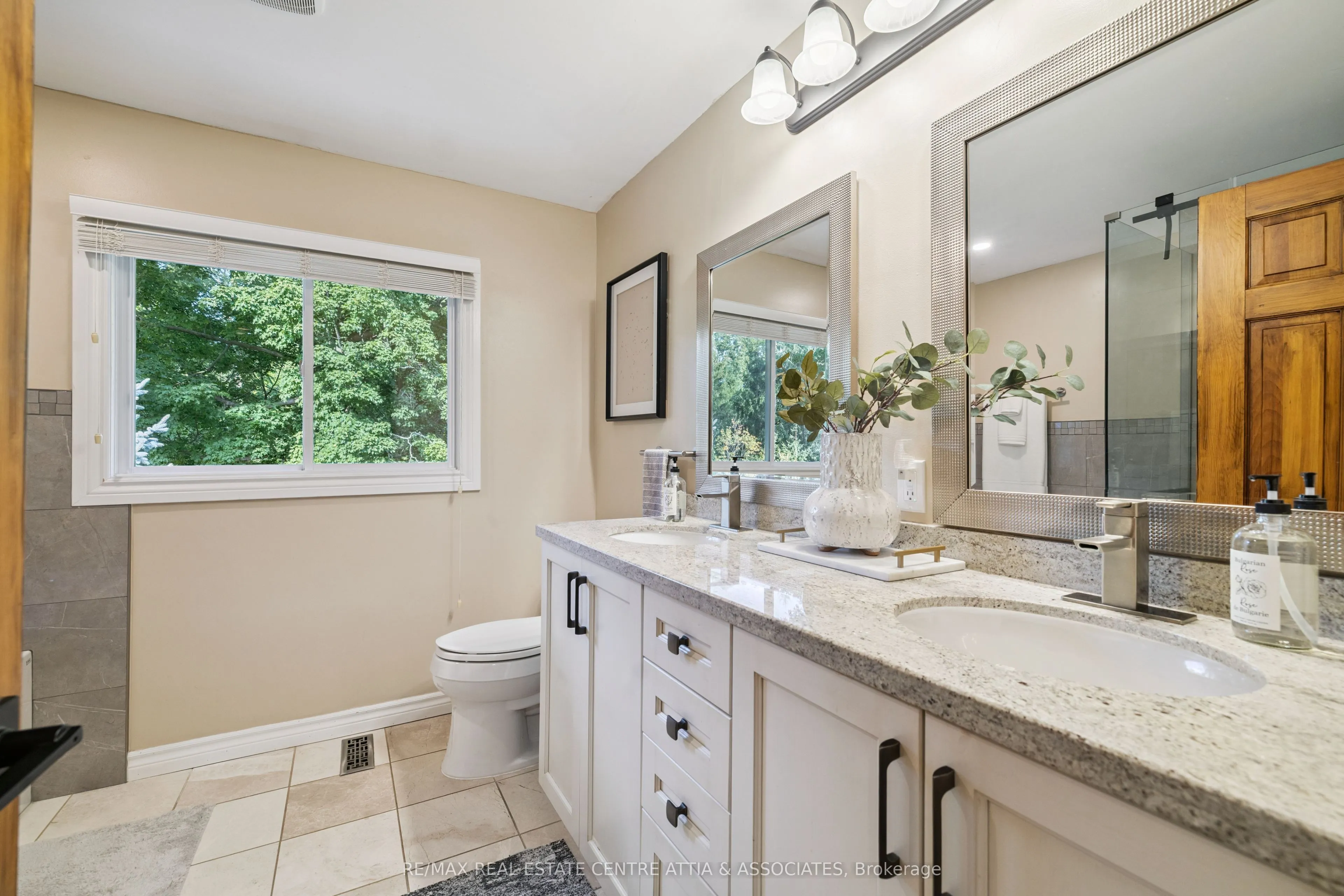 193 Appleby Line