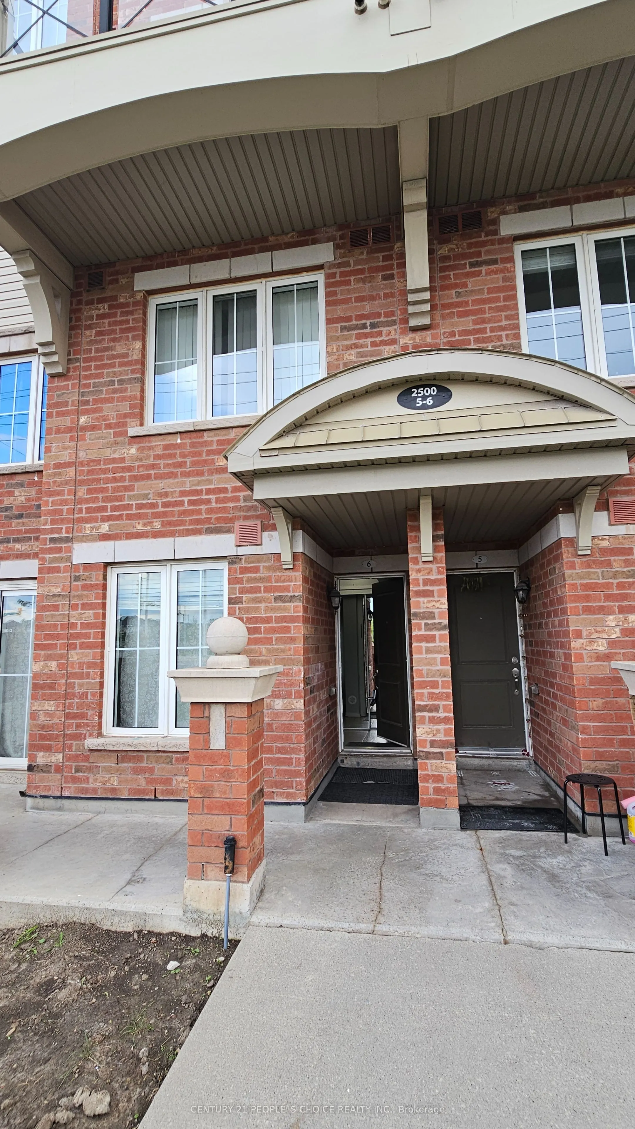 2500 Post Road, ##6