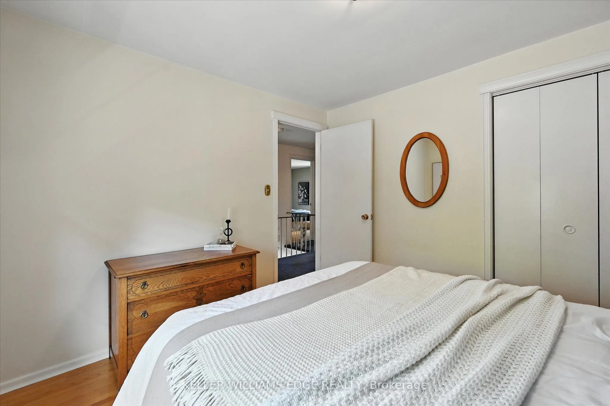 2105 Agincourt Crescent