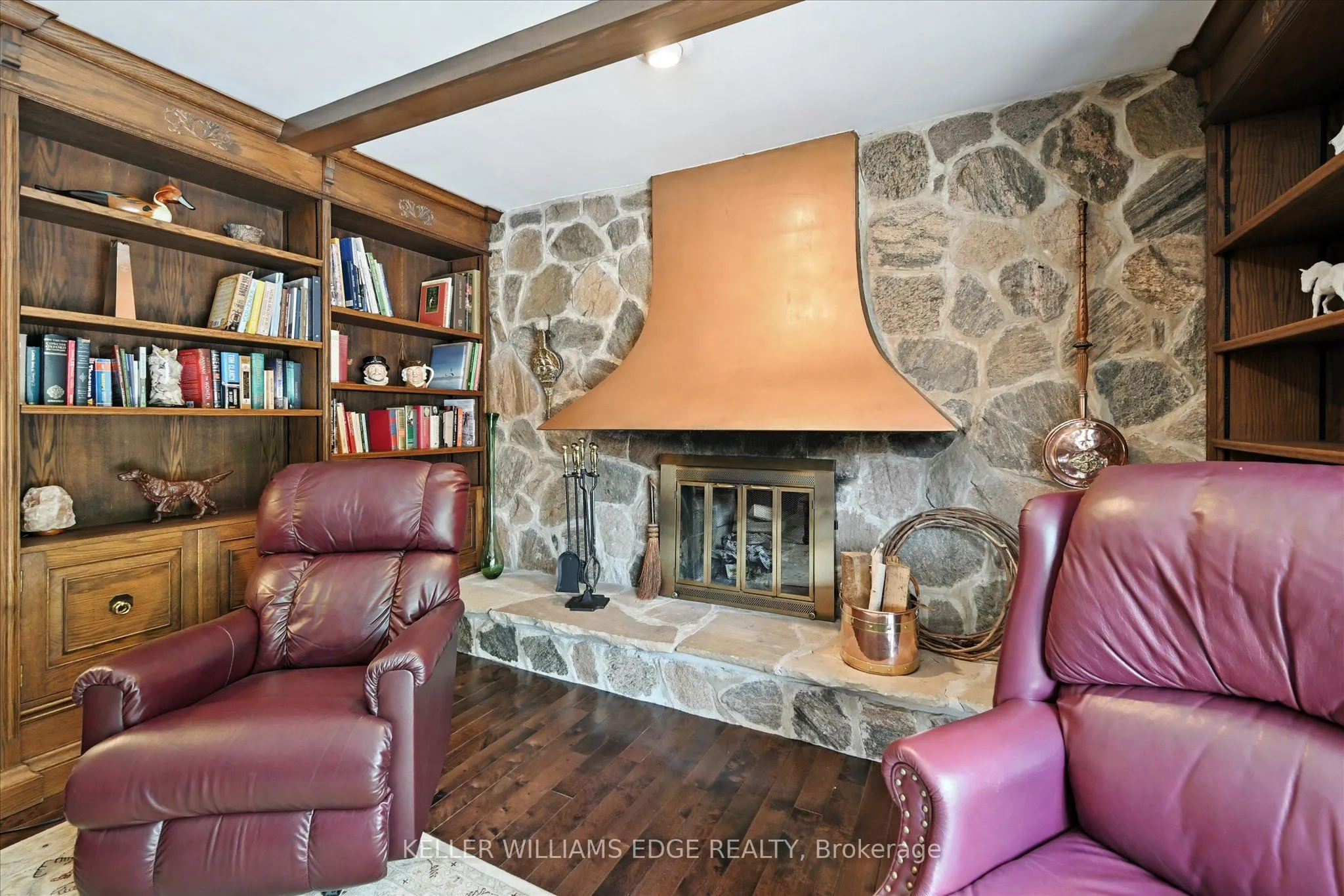 2105 Agincourt Crescent