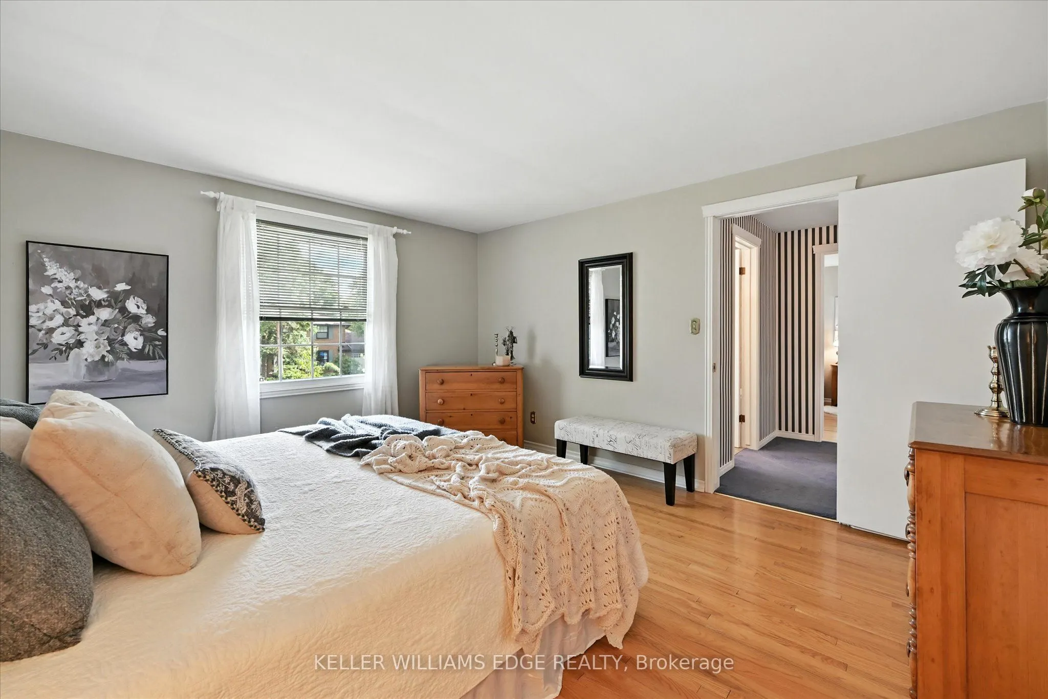 2105 Agincourt Crescent