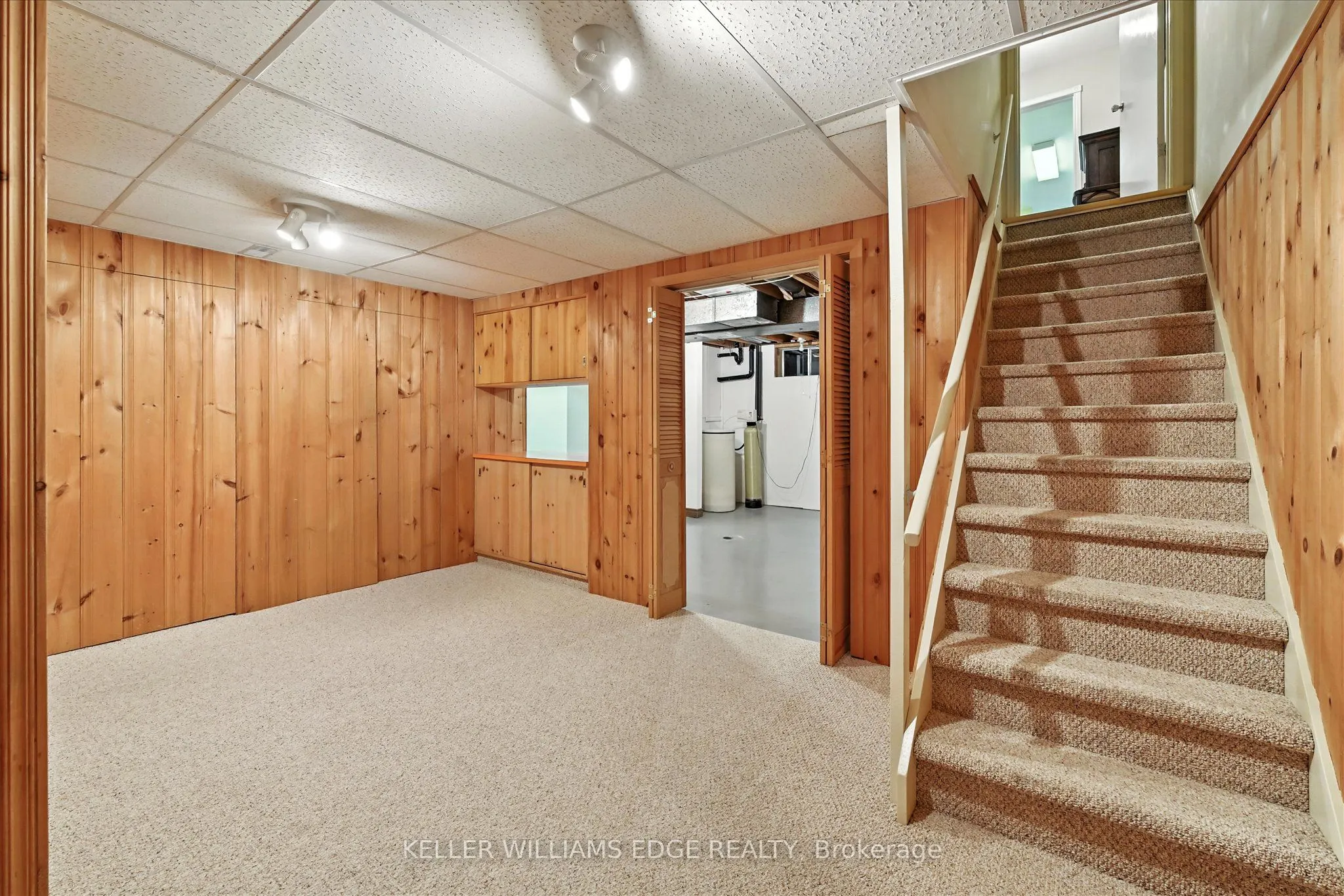 2105 Agincourt Crescent