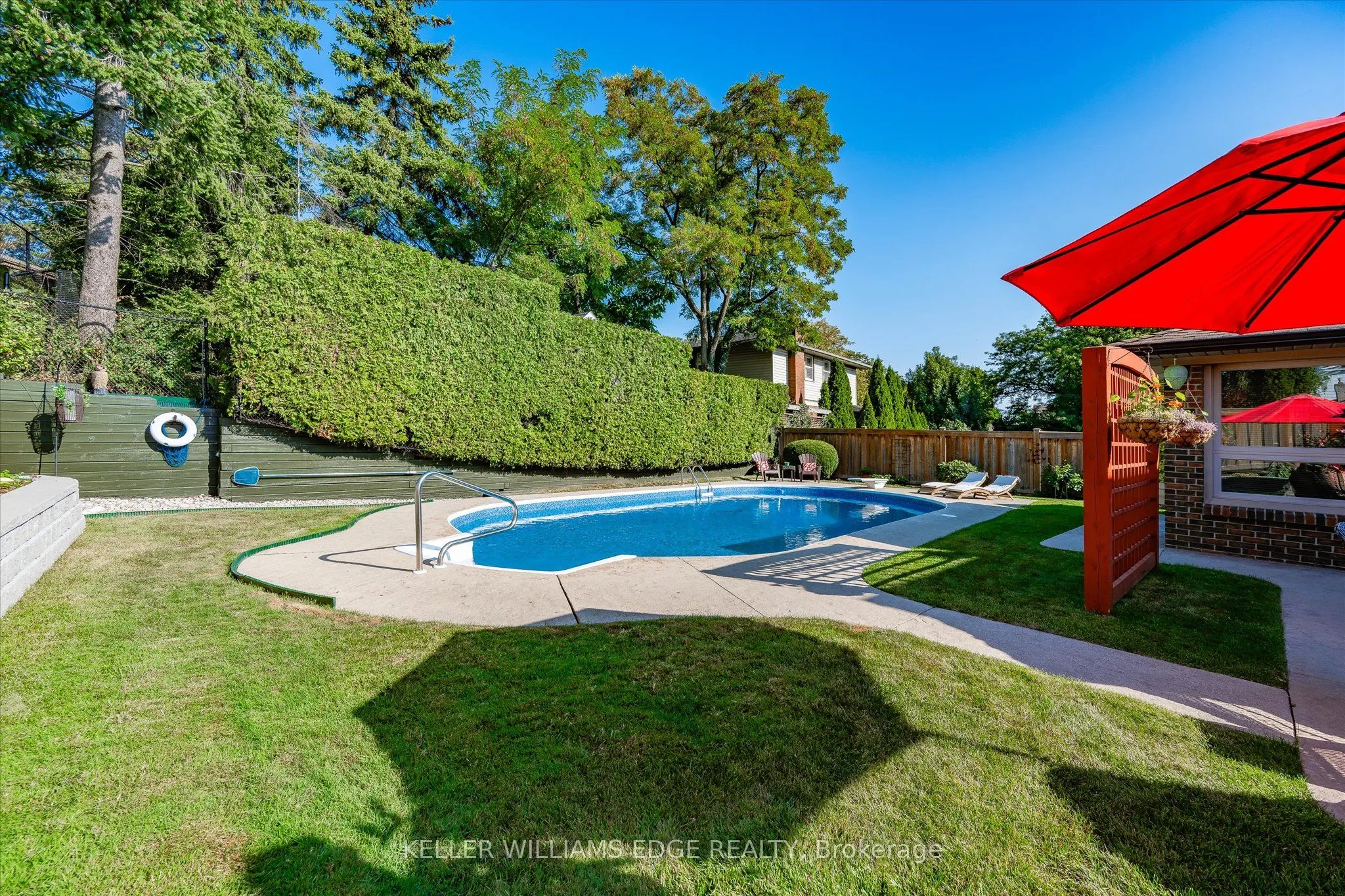 2105 Agincourt Crescent