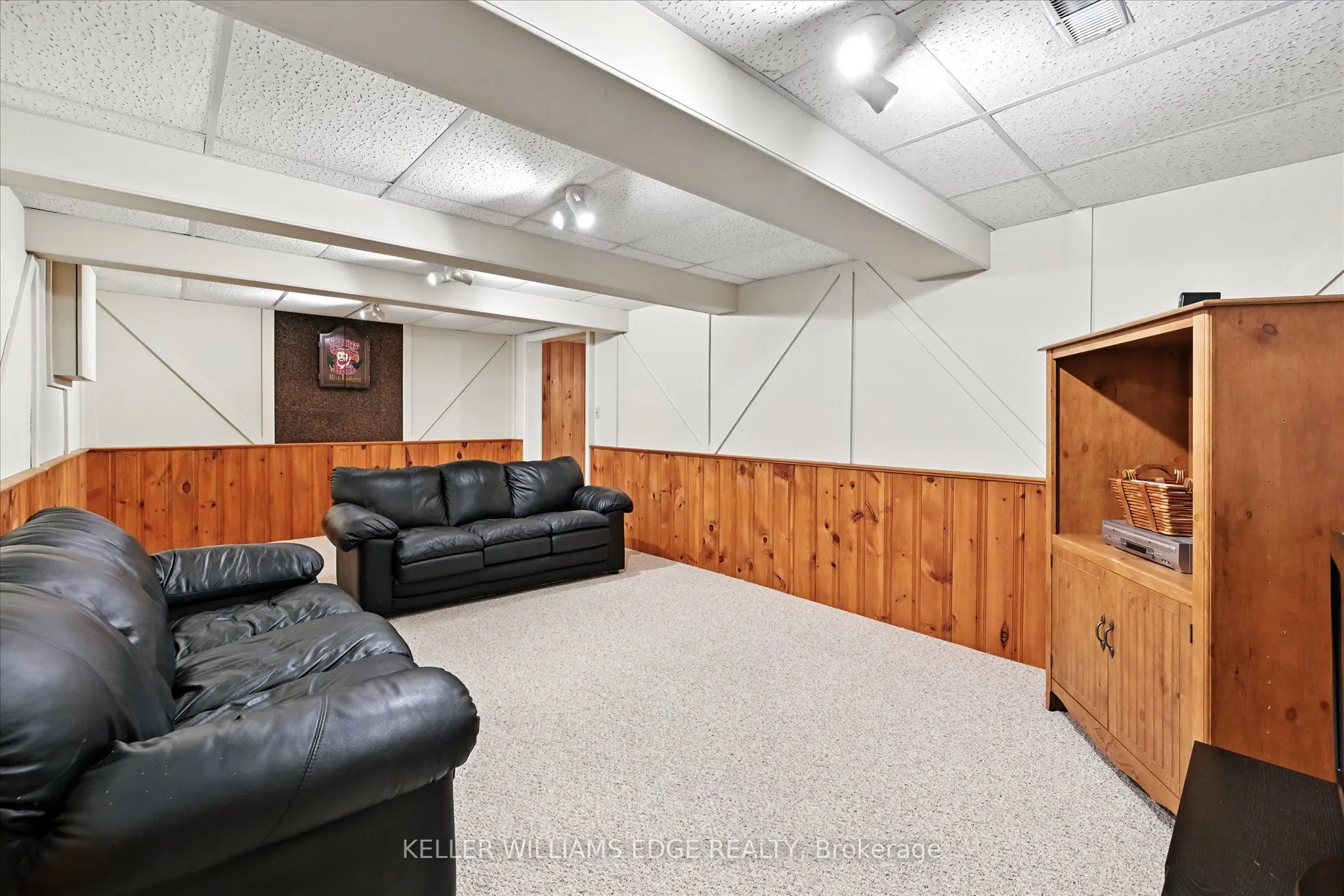 2105 Agincourt Crescent