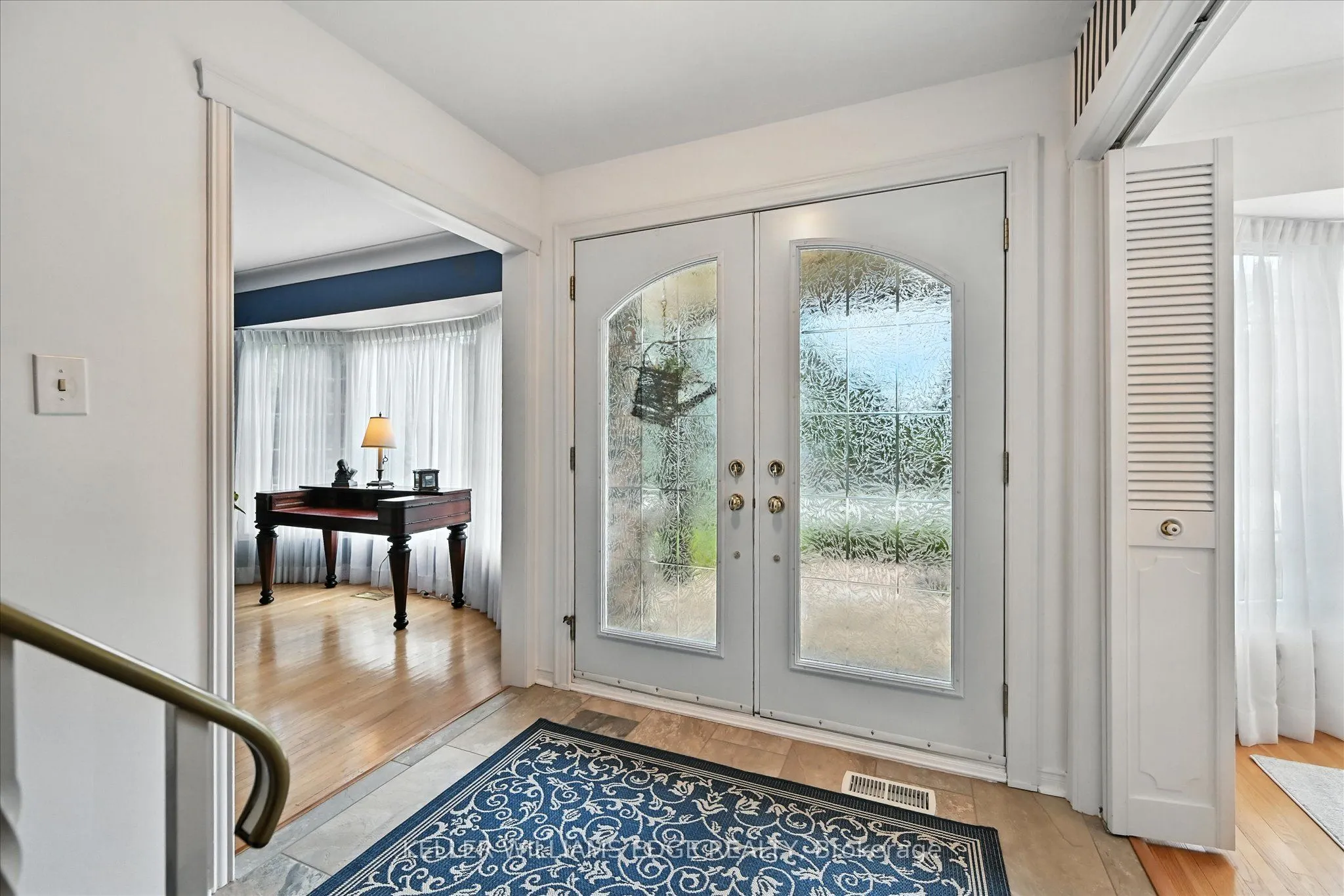 2105 Agincourt Crescent