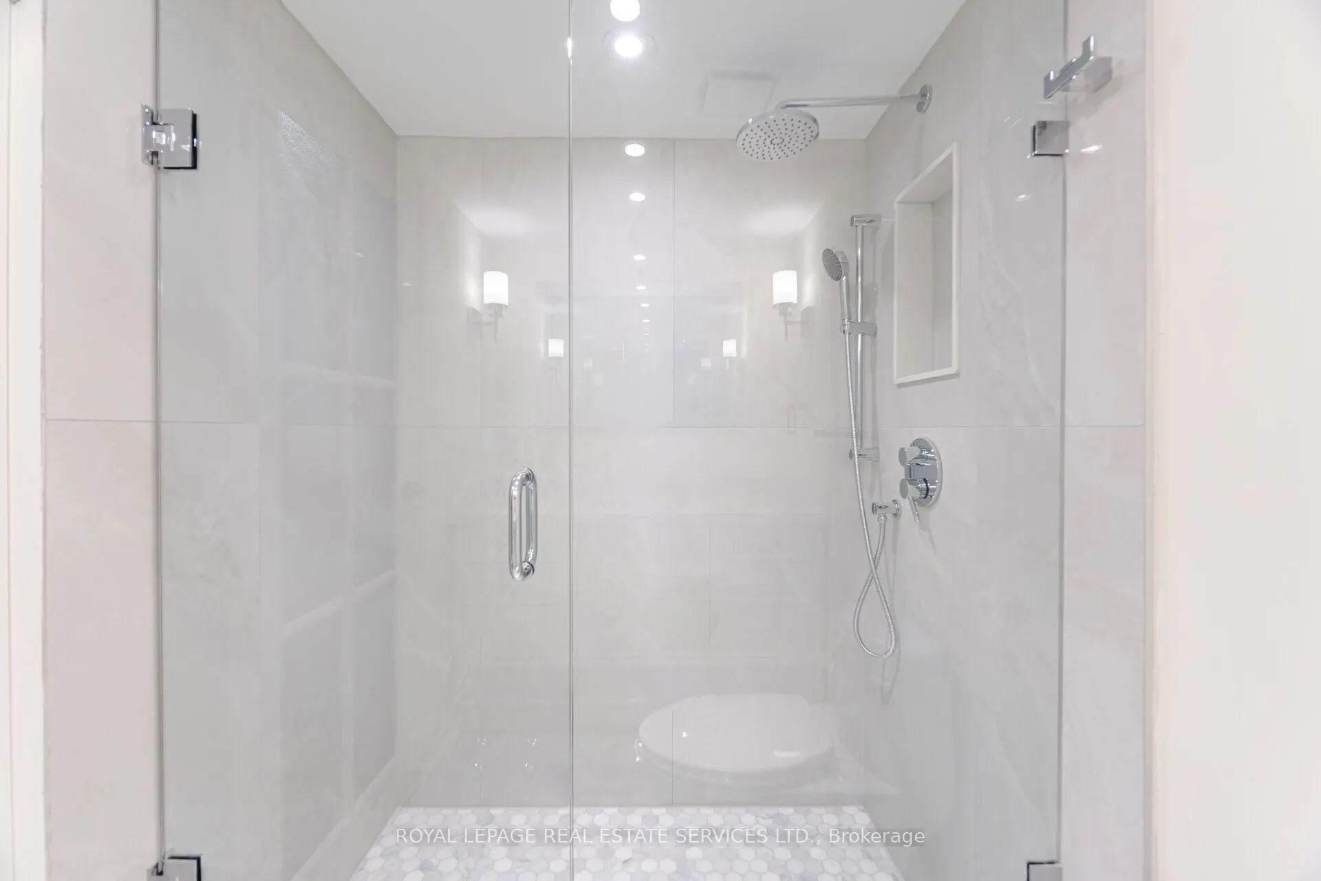 2180 Marine Drive, #306
