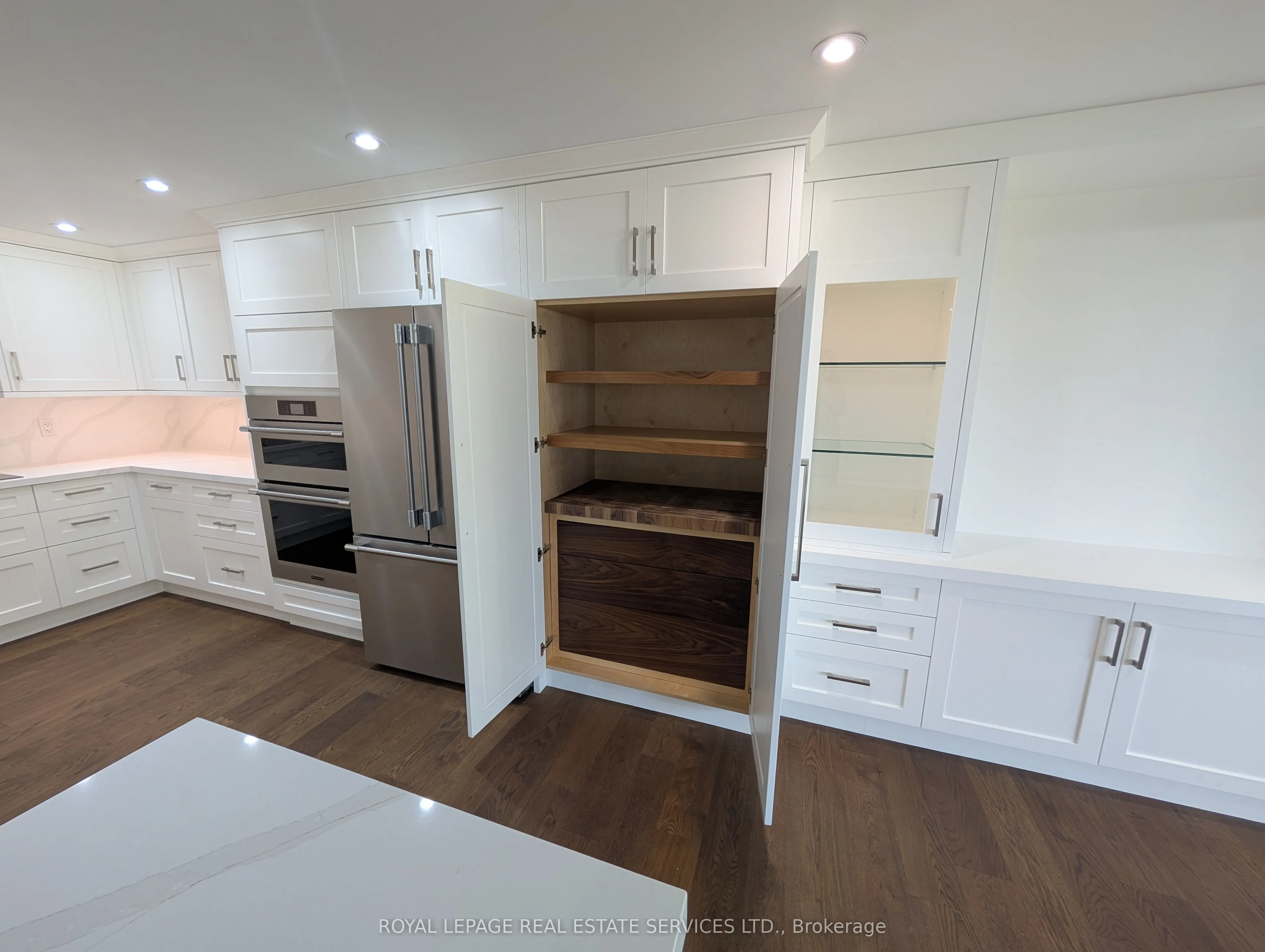 2180 Marine Drive, #306