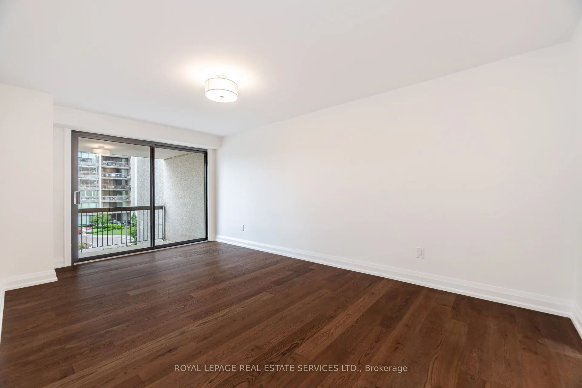 2180 Marine Drive, #306