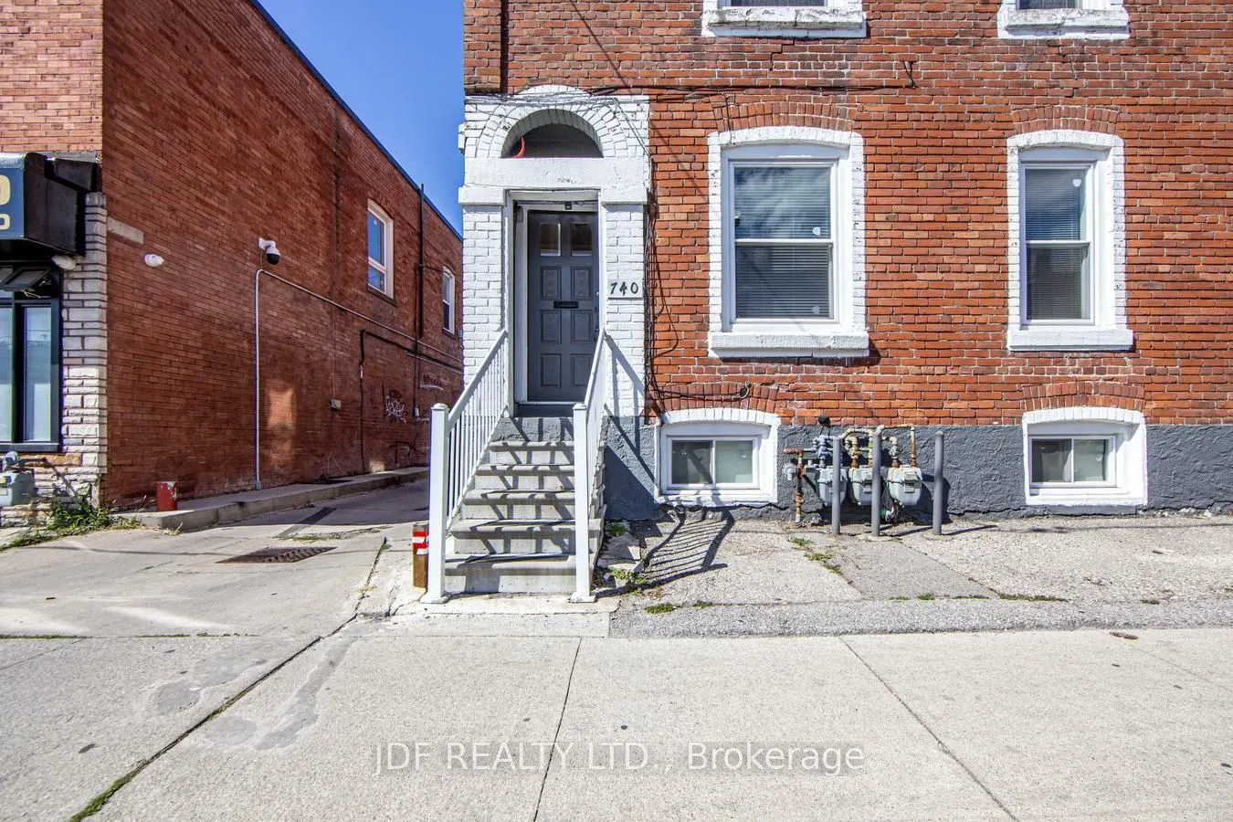 740 Lansdowne Avenue