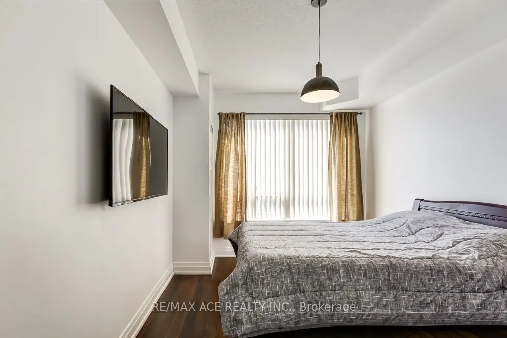 1060 Sheppard Avenue W, #315