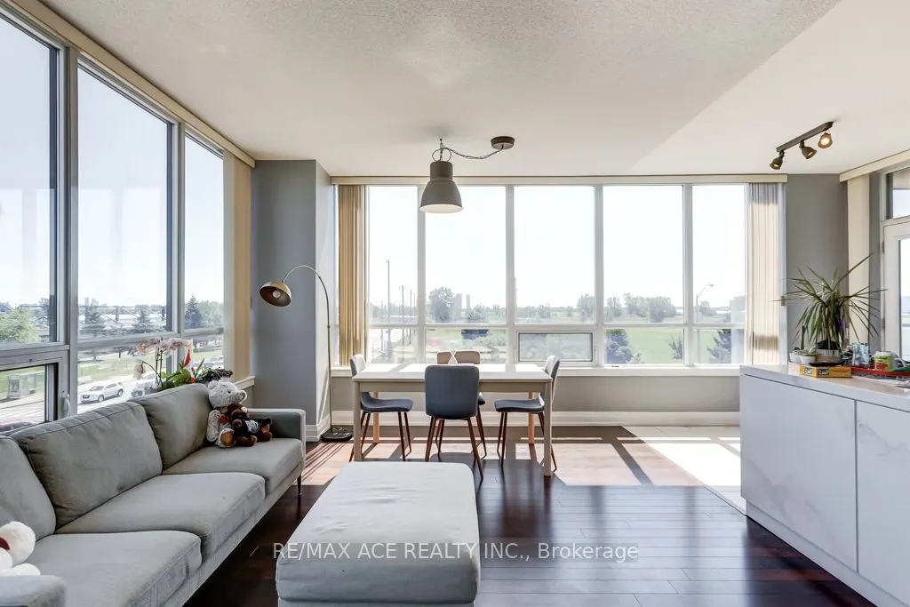 1060 Sheppard Avenue W, #315
