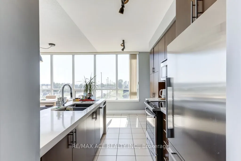 1060 Sheppard Avenue W, #315