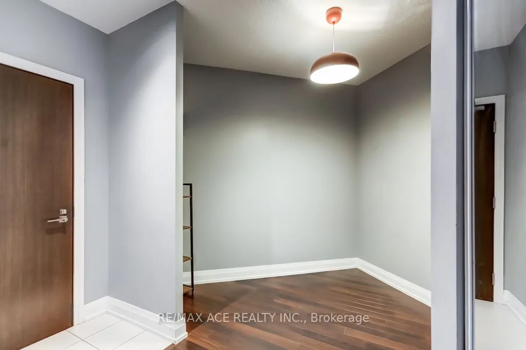 1060 Sheppard Avenue W, #315