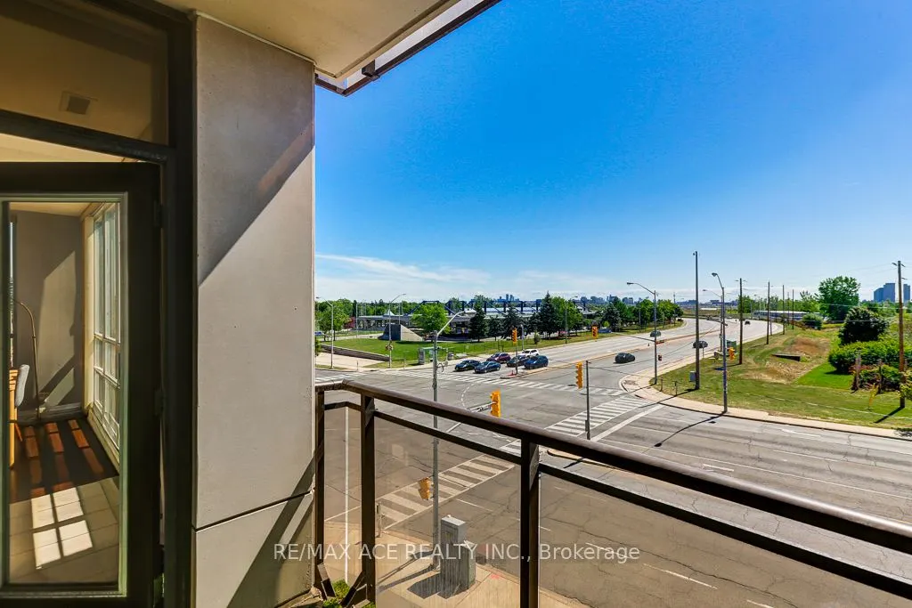 1060 Sheppard Avenue W, #315